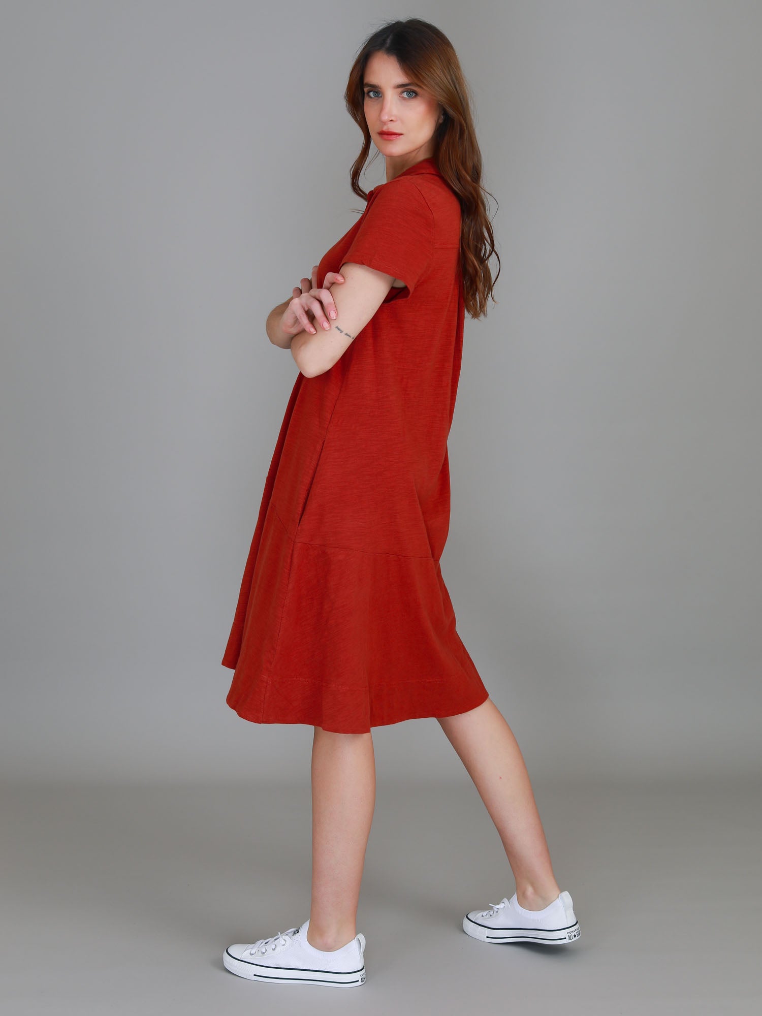 red dress women #color_red earth