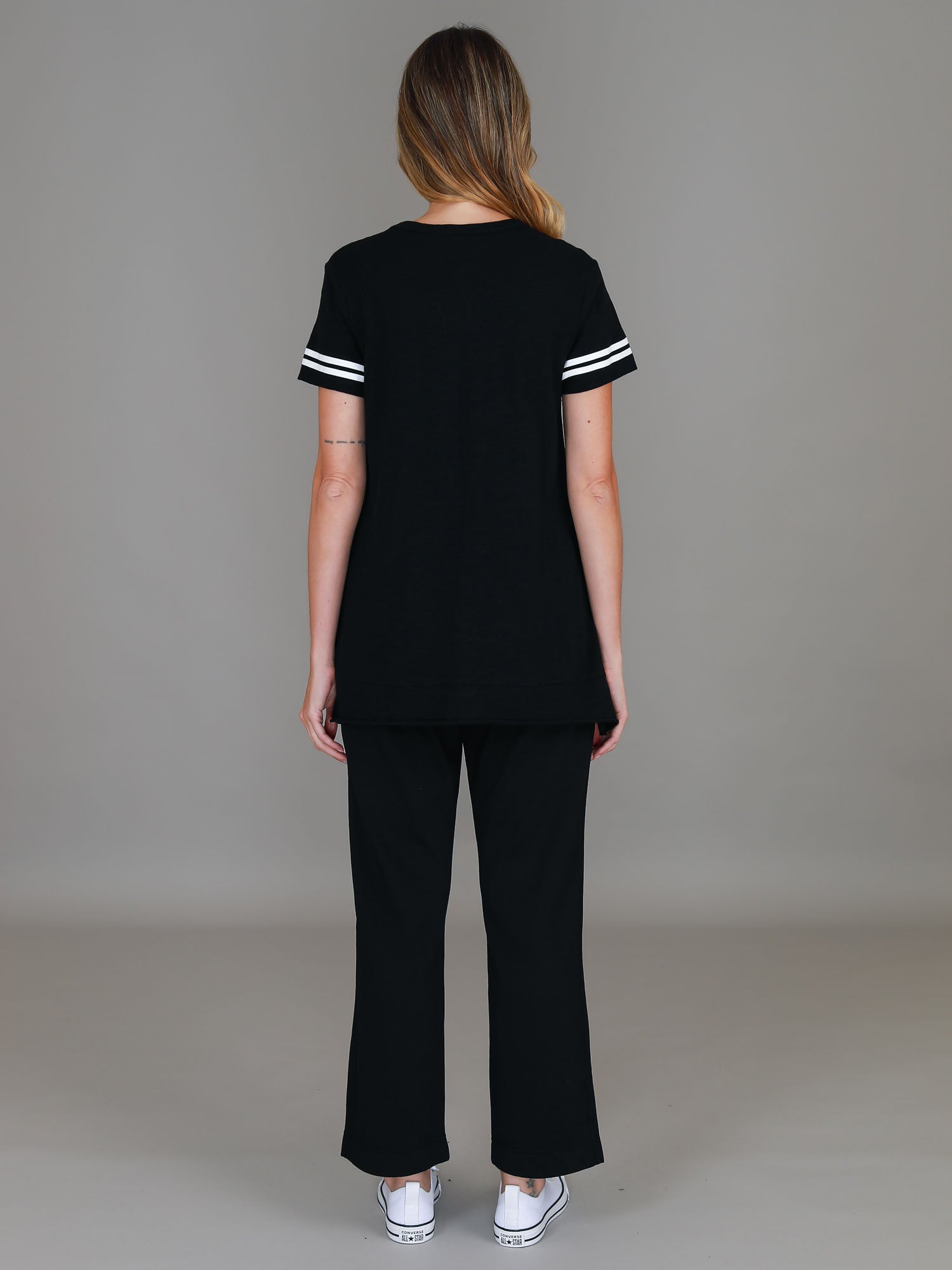 slim fit black t shirt #color_black