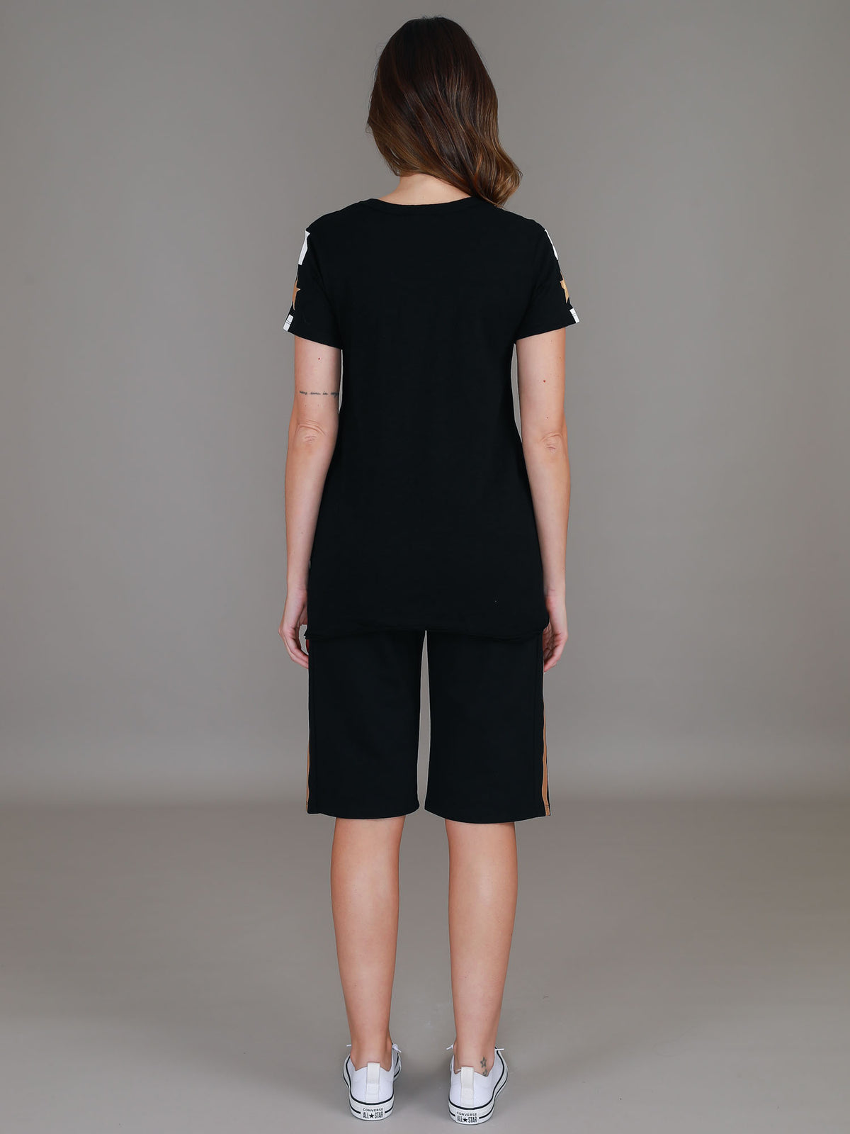 black tee womens #color_black