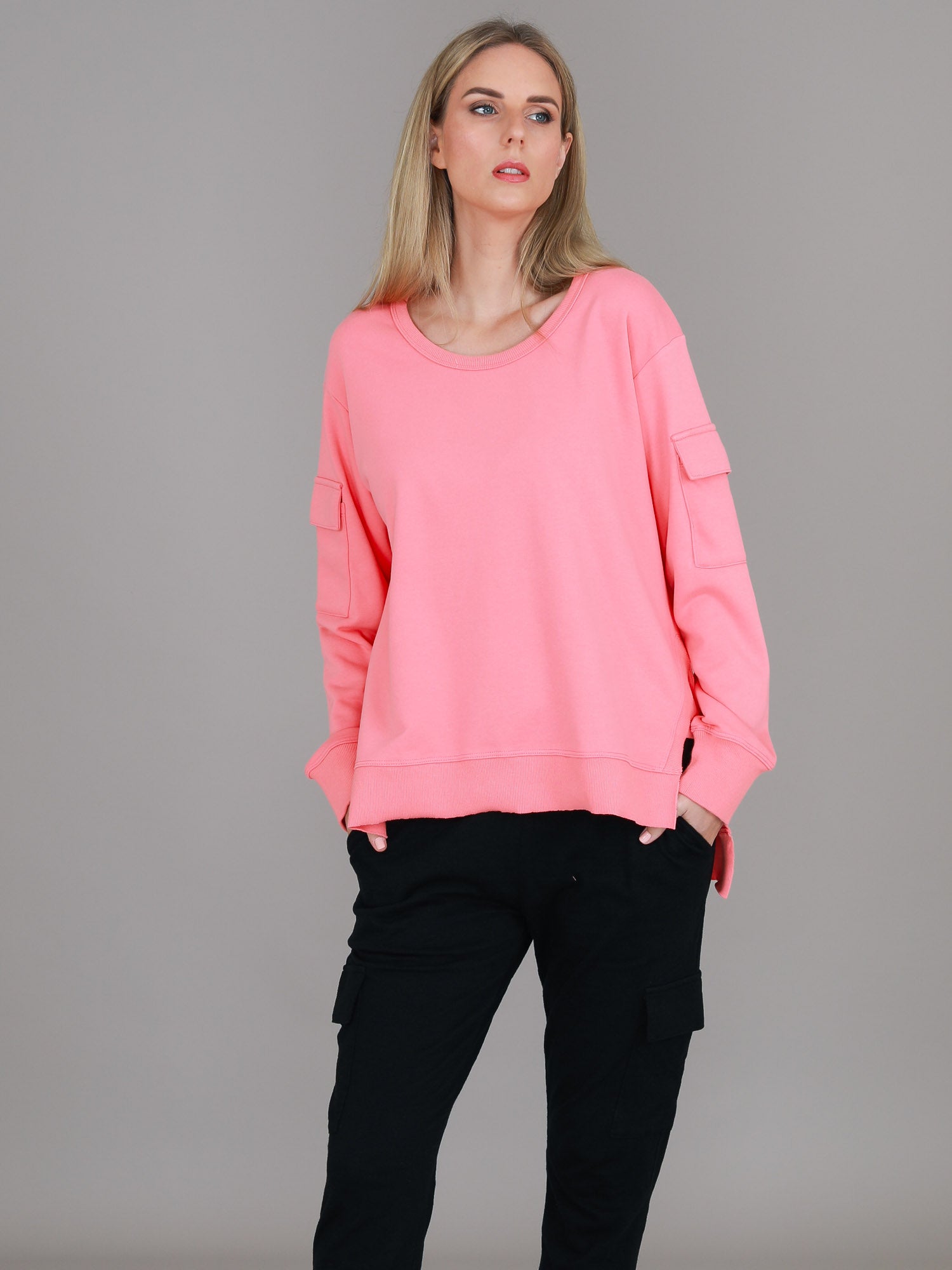 crew neck sweatshirt #color_peaches n cream