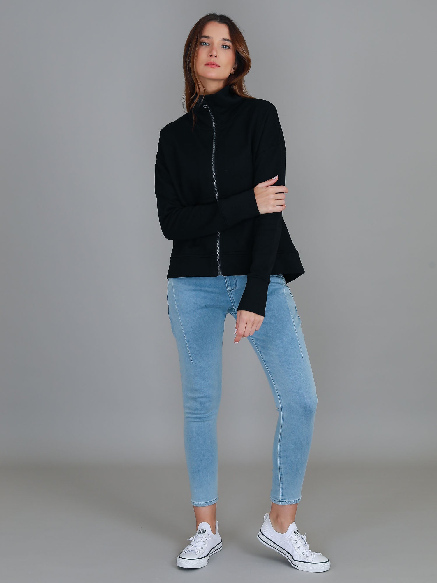 zip up sweatshirt #color_black