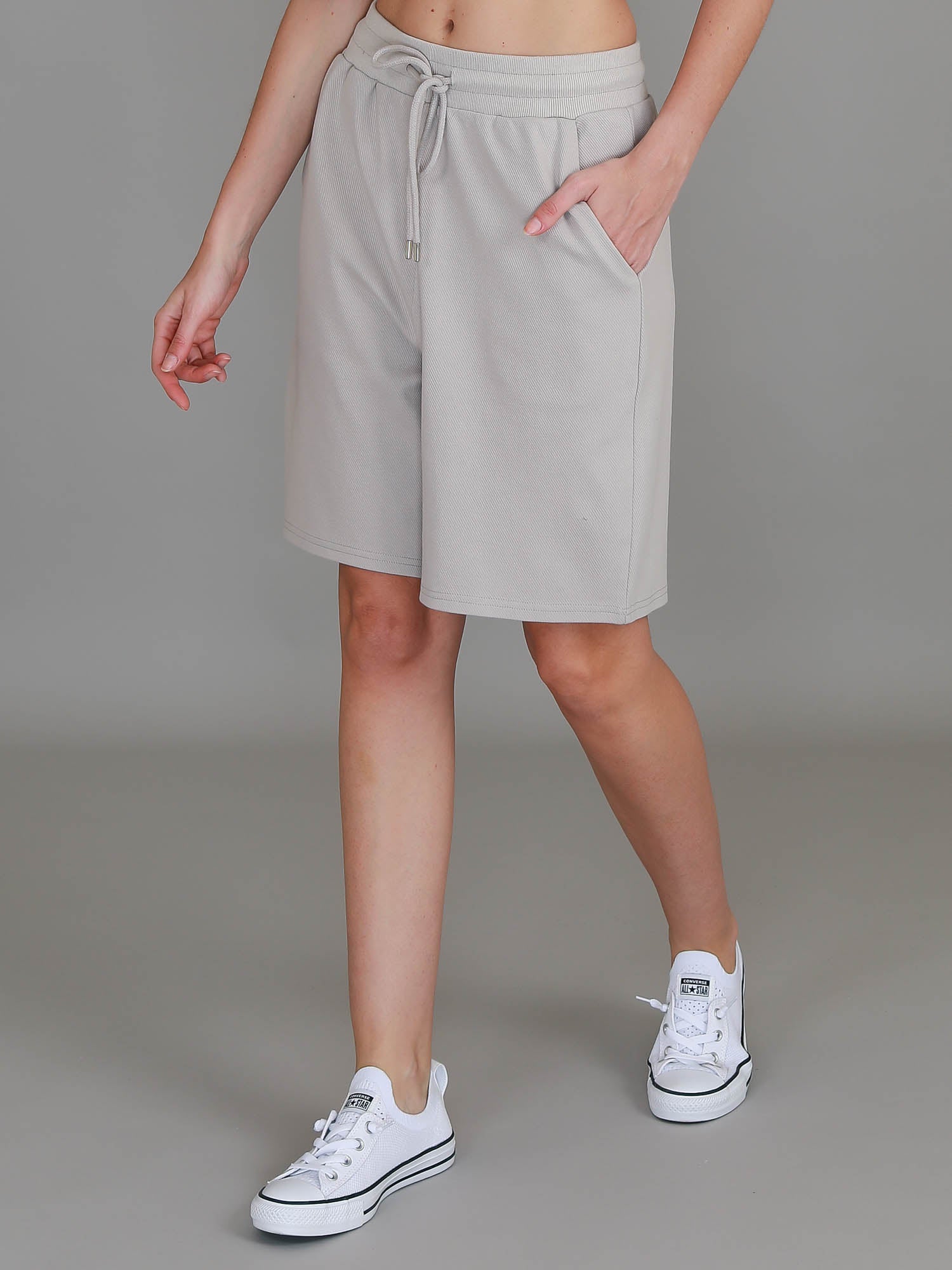 women shorts #color_angora