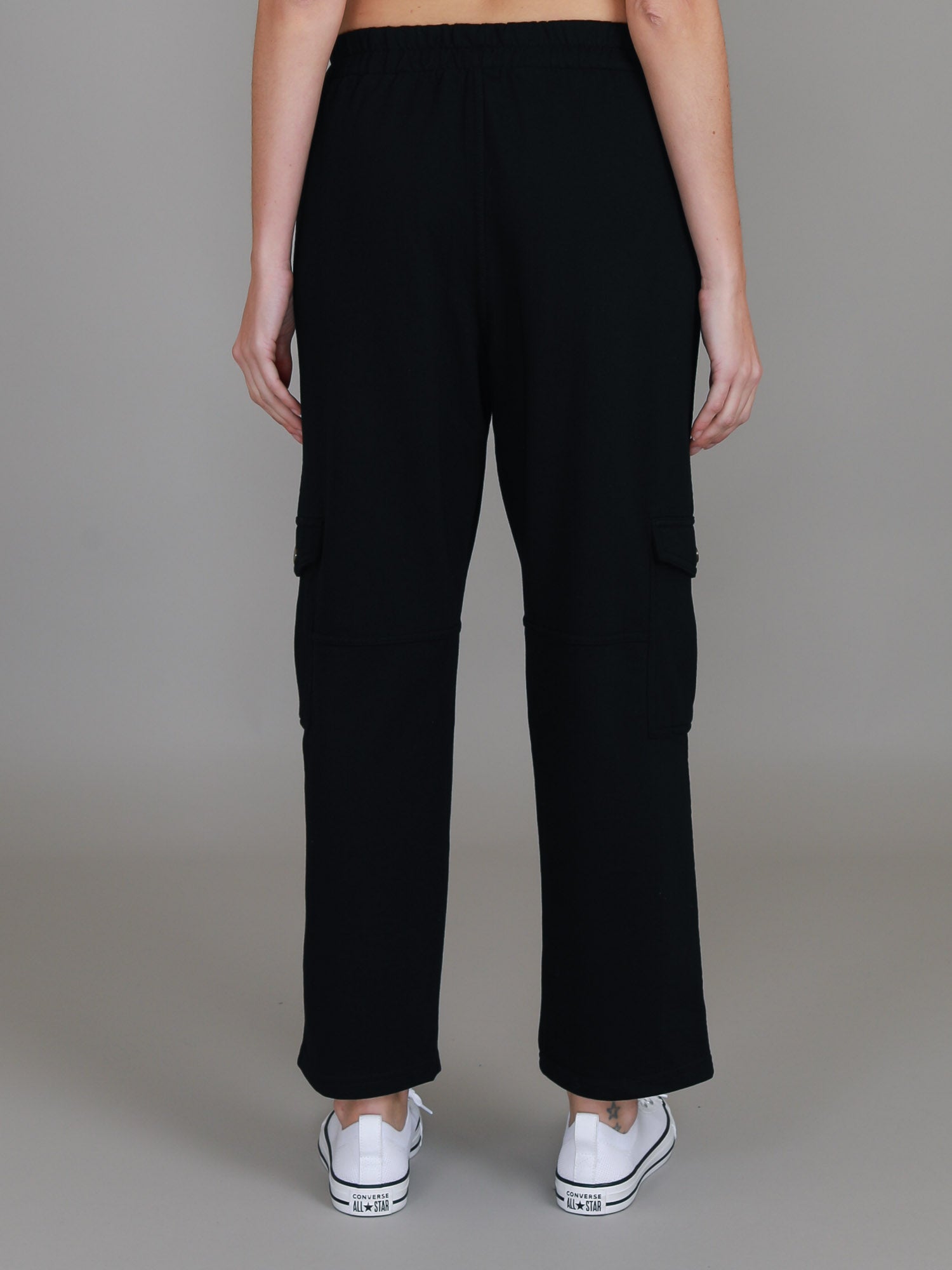 baggy cargo pants #color_black