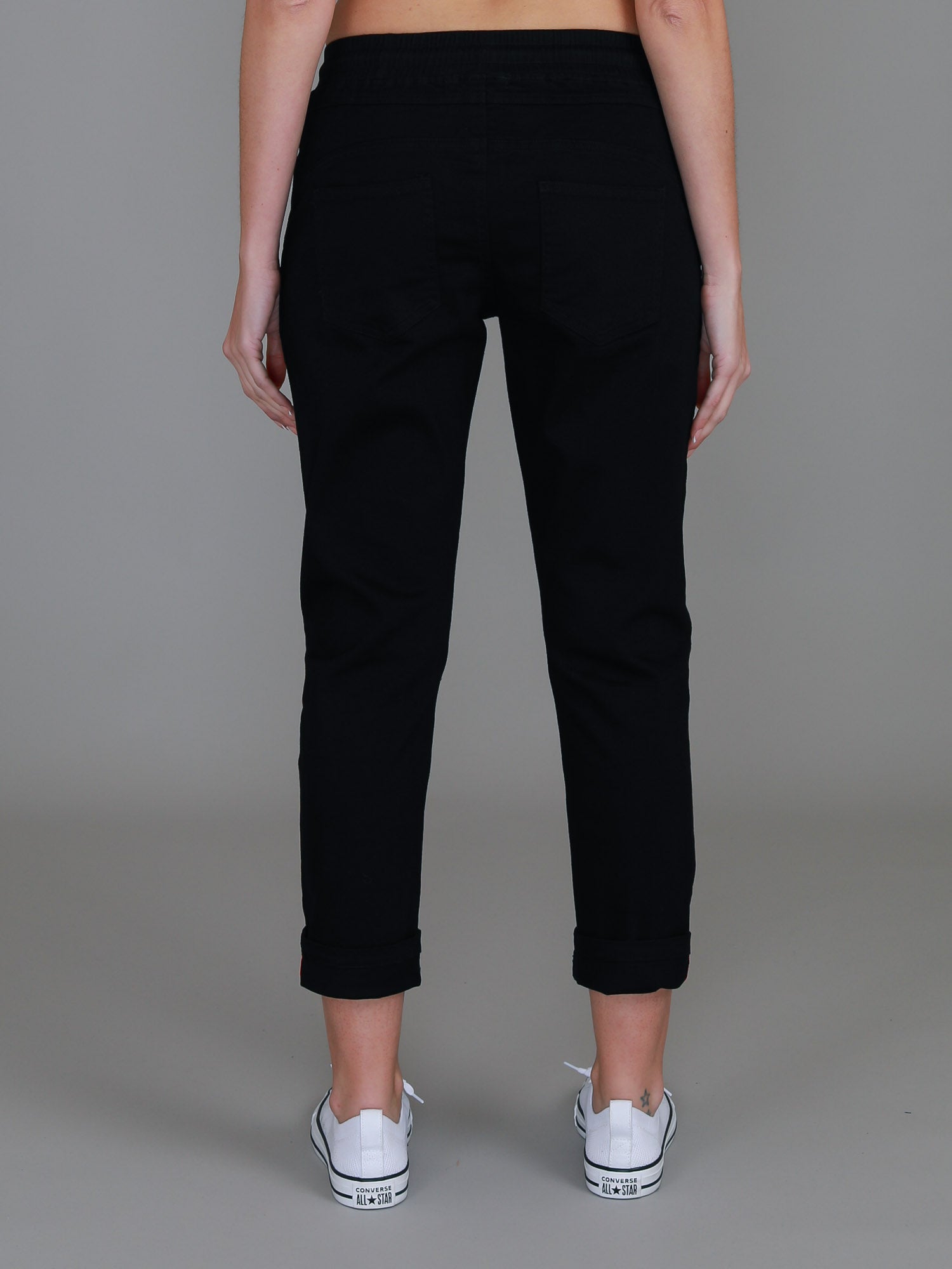 womens chino pants #color_black