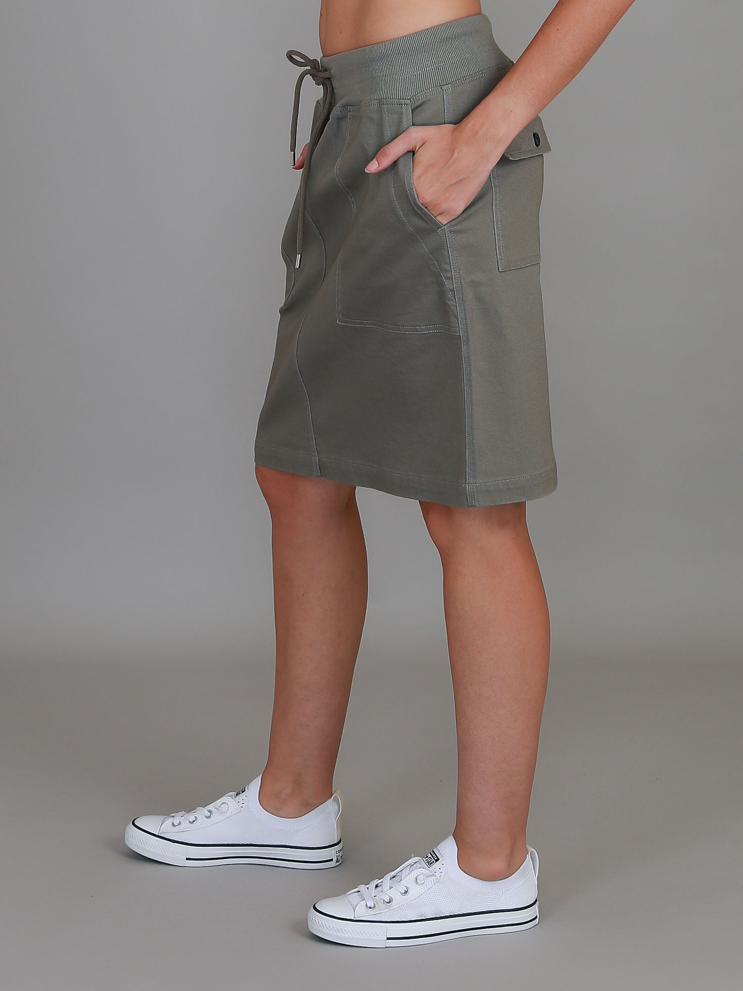 knee-length skirt #color_khaki