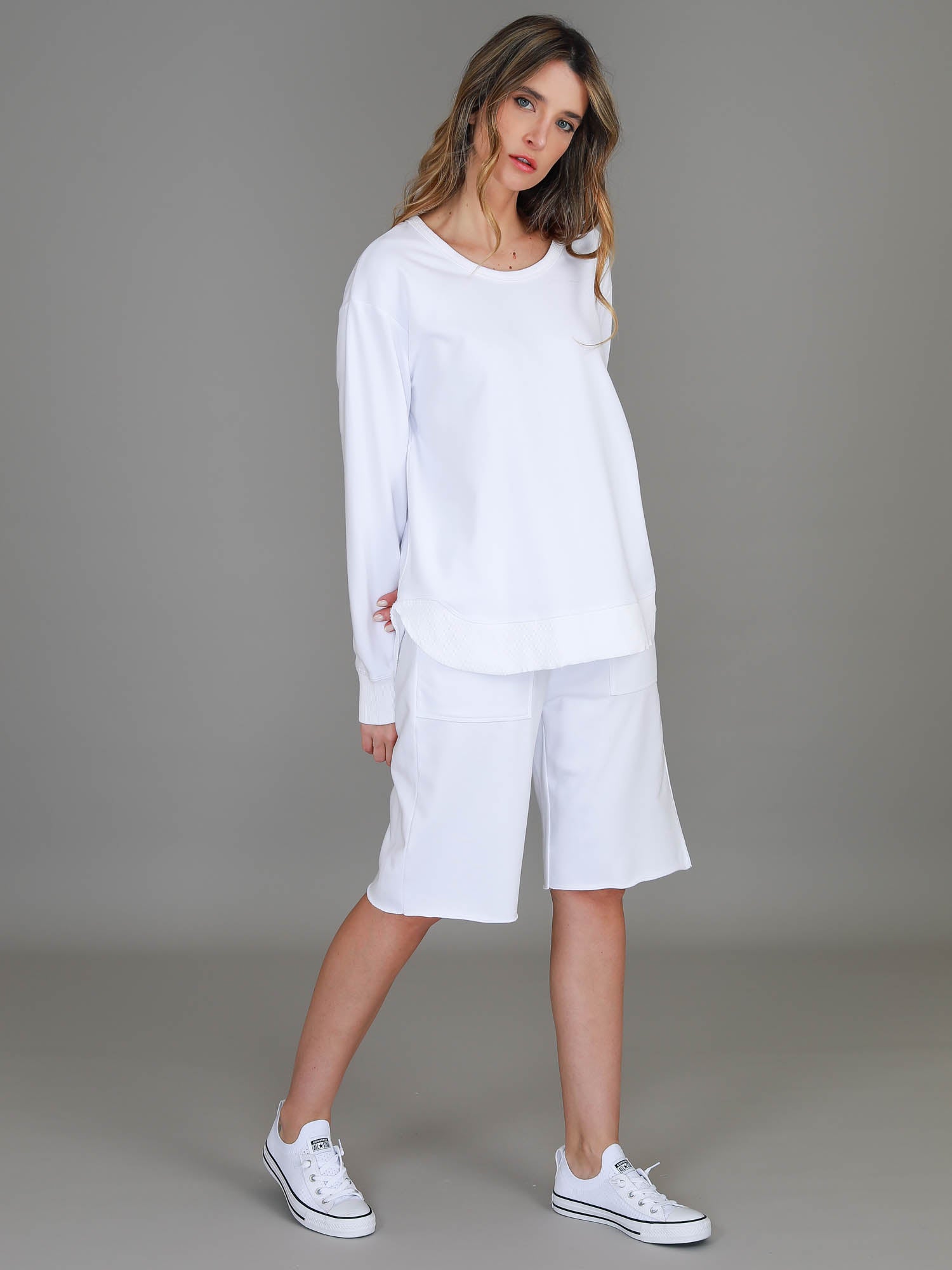 sweater #color_white