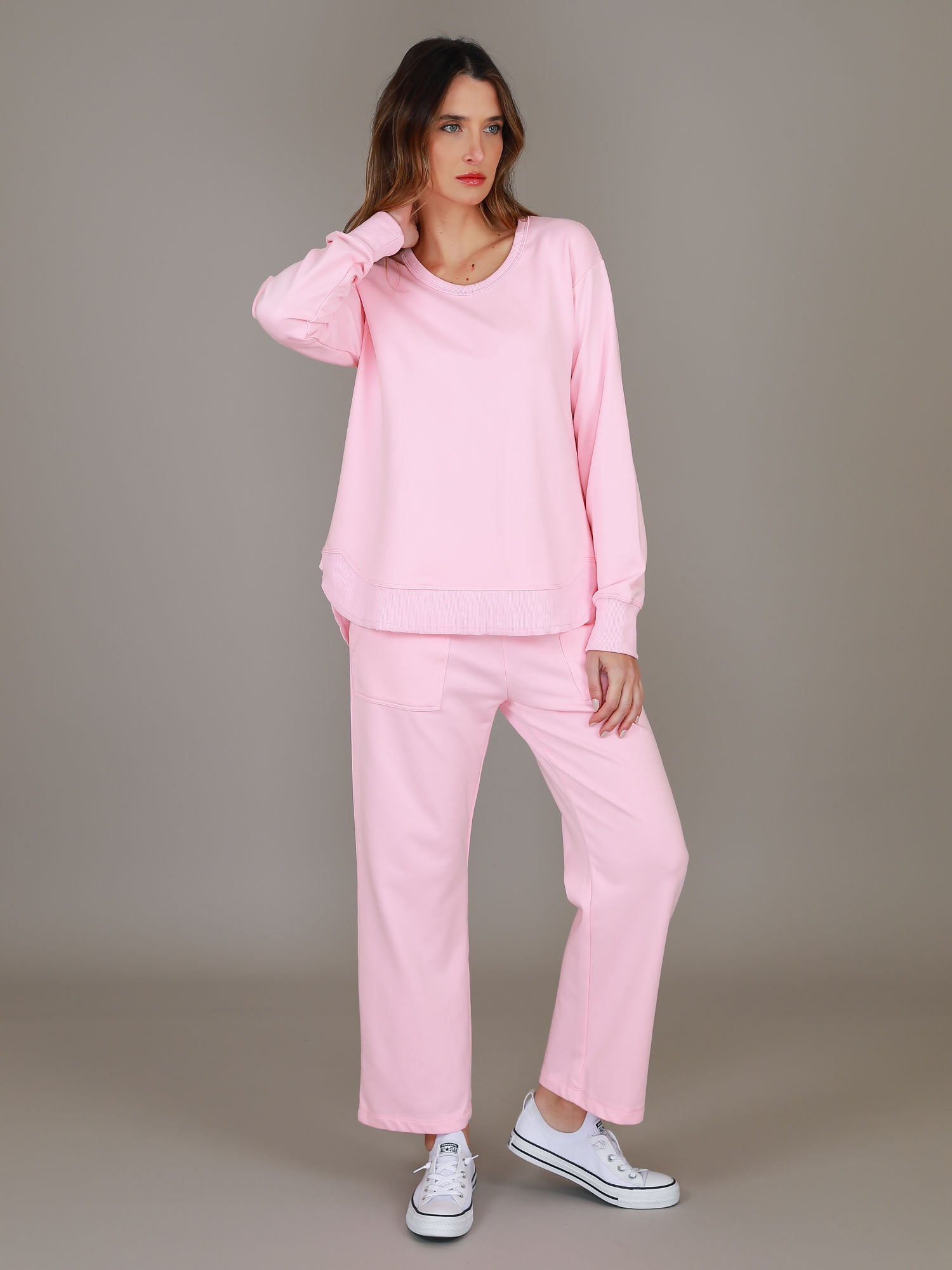pastel pink sweatshirt #color_powder pink