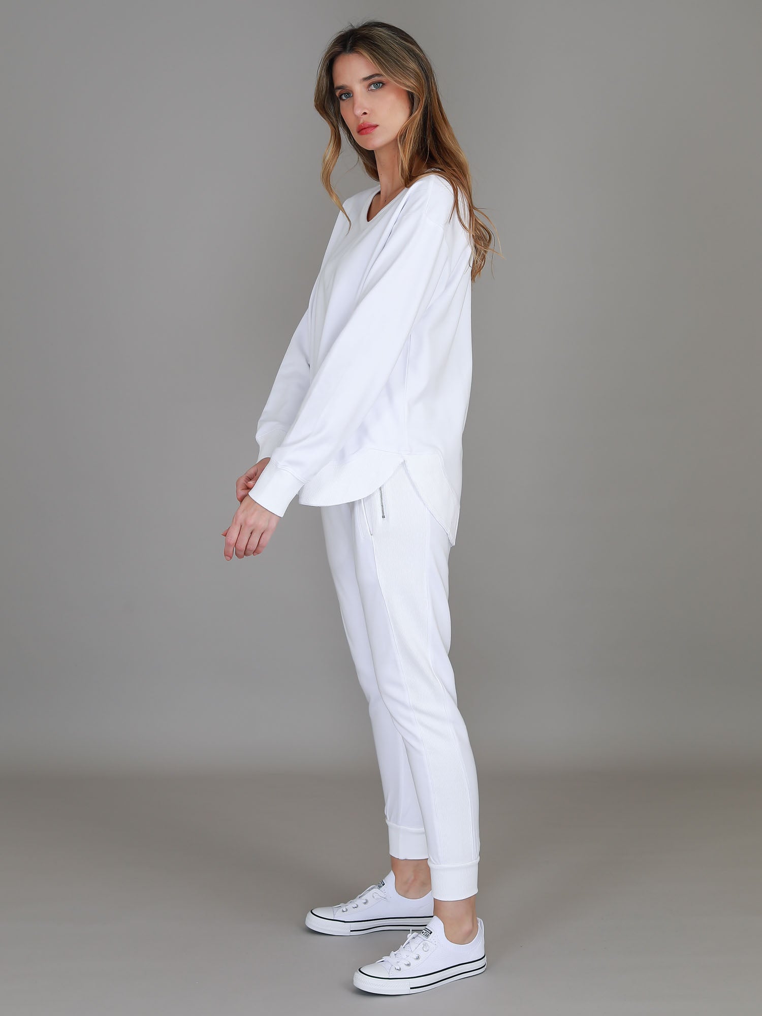 sweaters #color_white