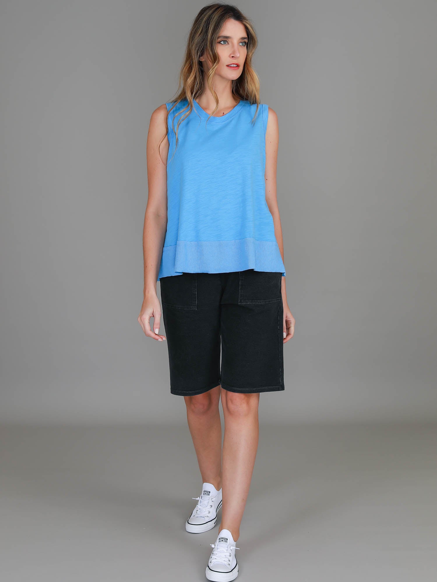 light blue tee #color_cornflower blue