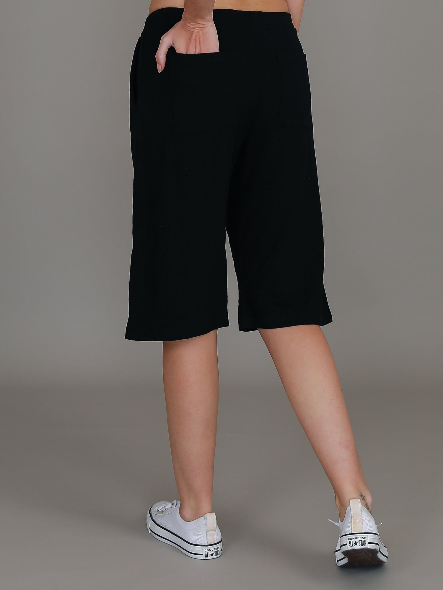 black long shorts #color_black