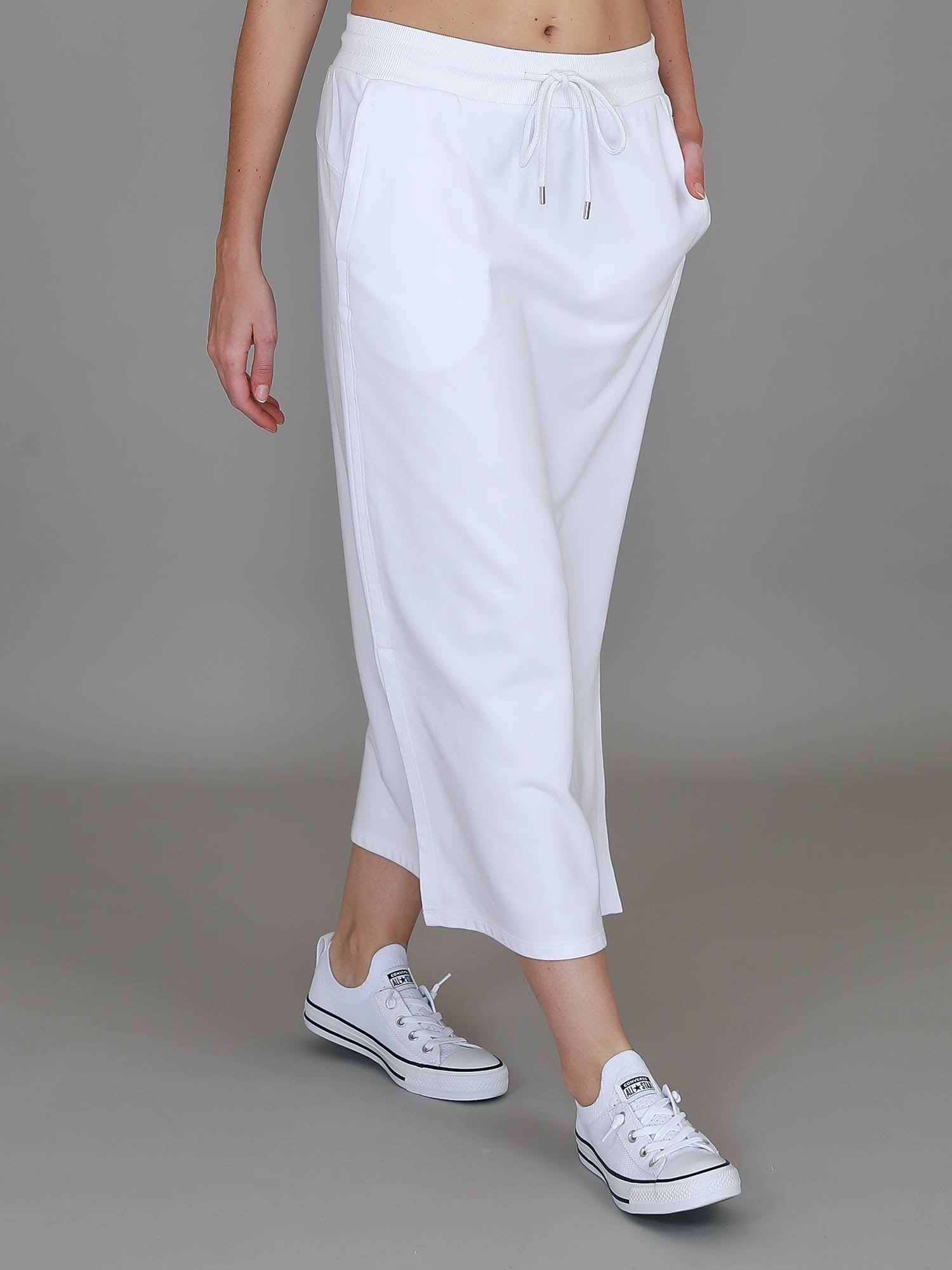 white skirt #color_white