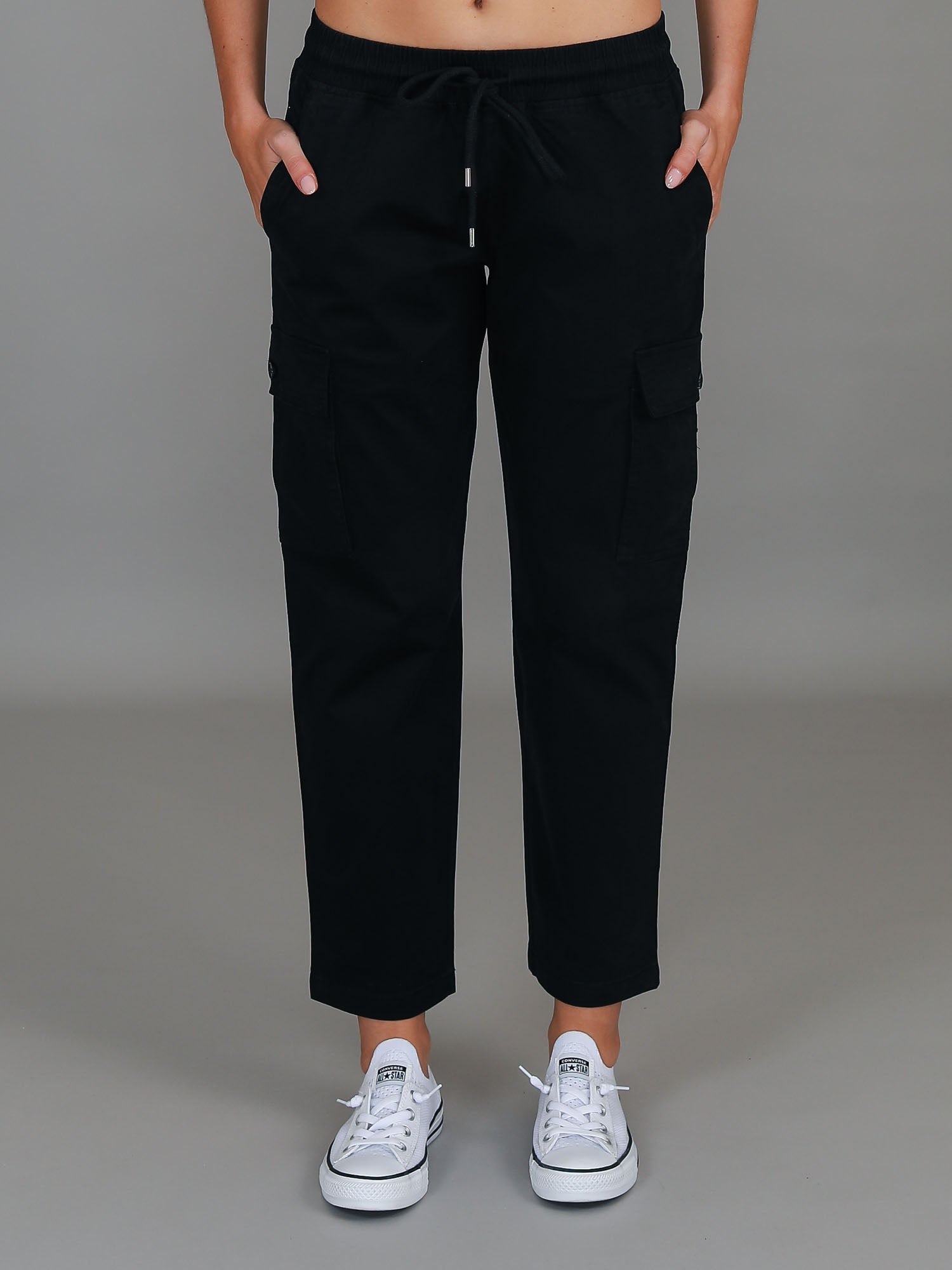 women's cargo pant #color_black
