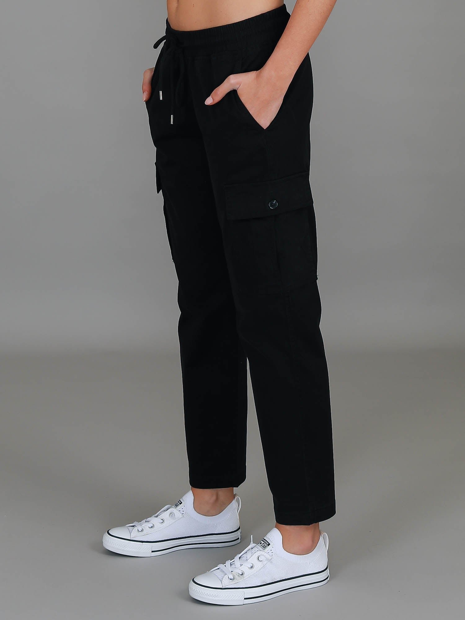 utility pants women #color_black