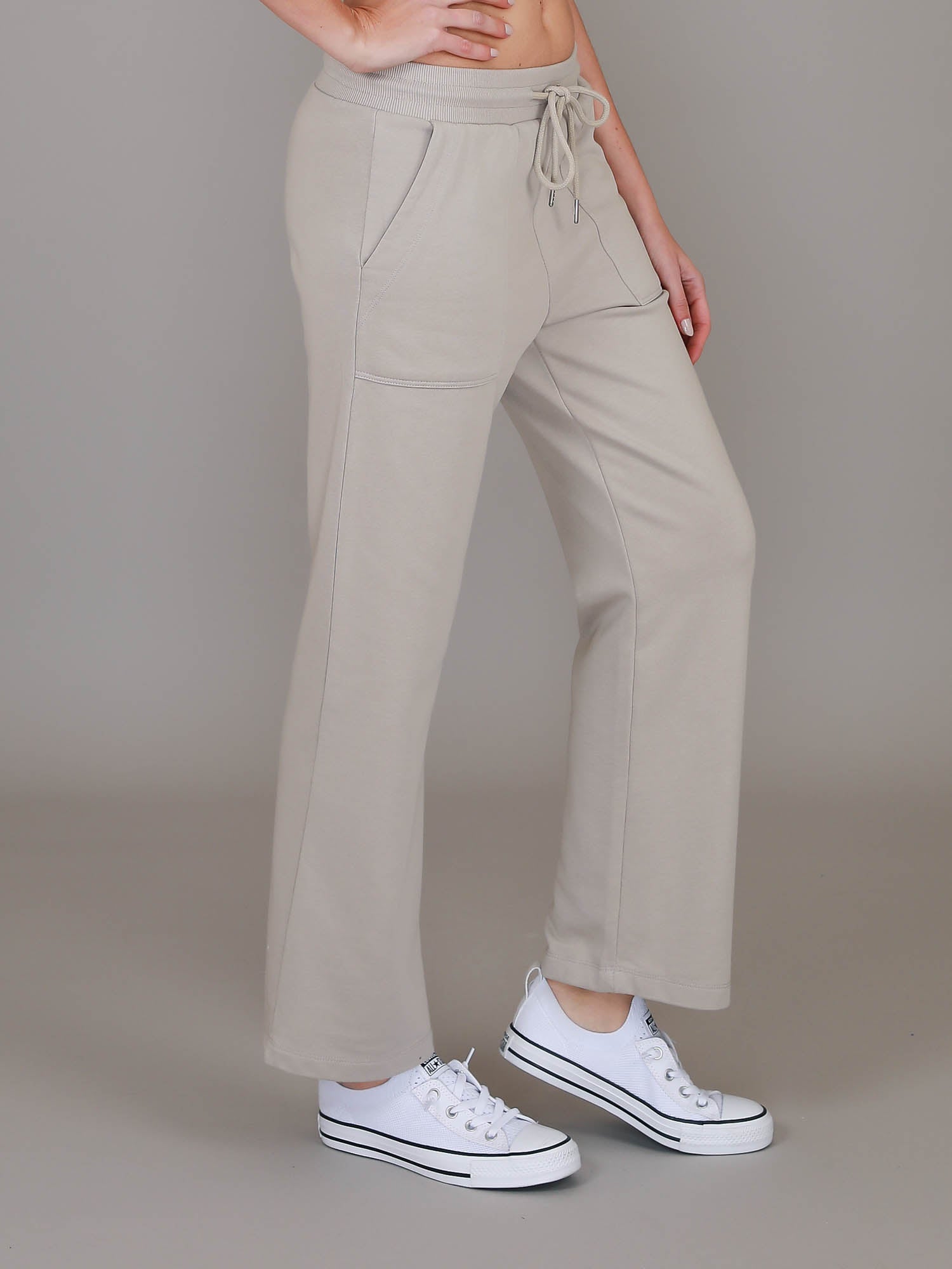 light beige sweatpants #color_angora