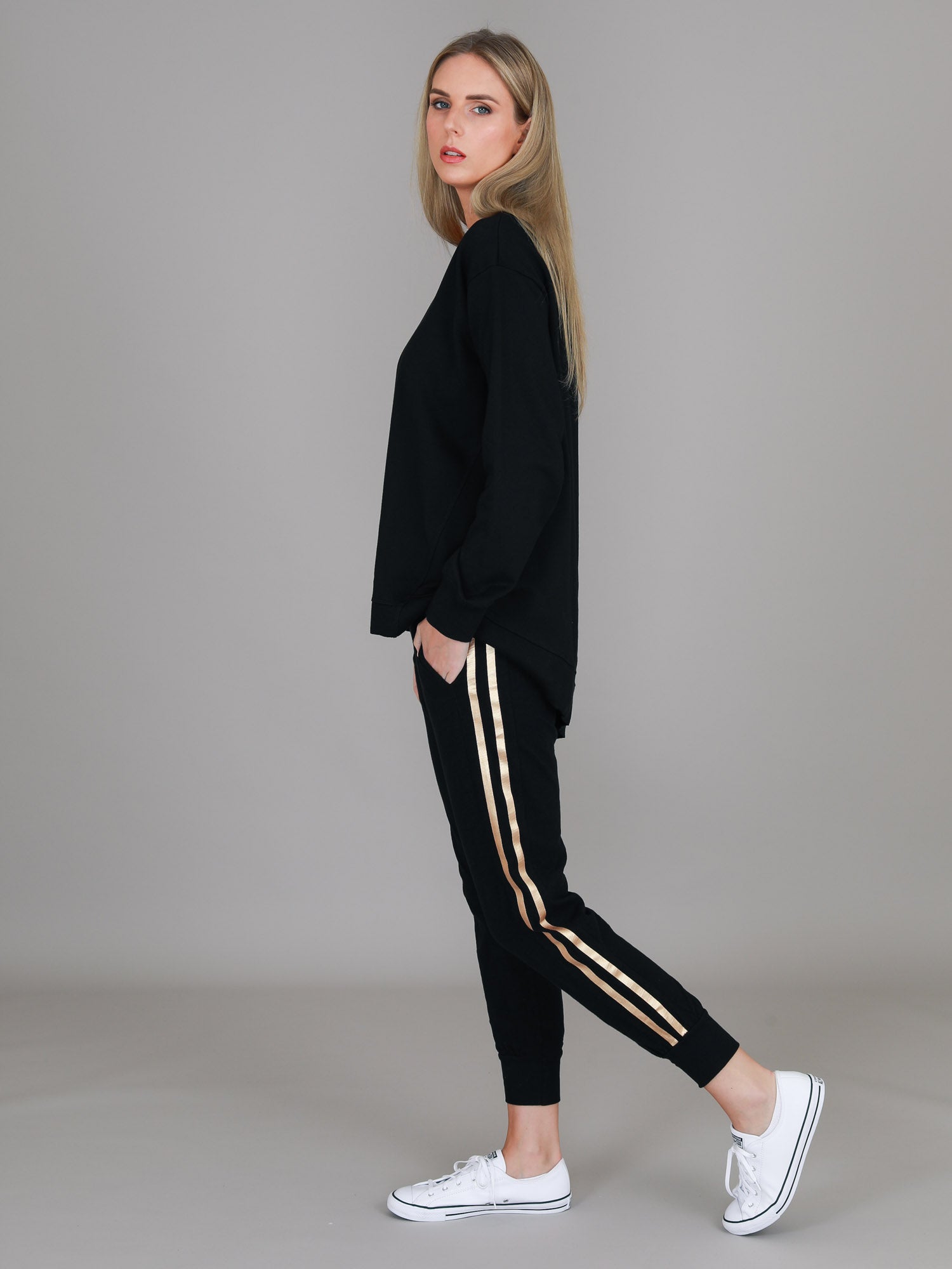 women hoodie sweatshirt #color_black