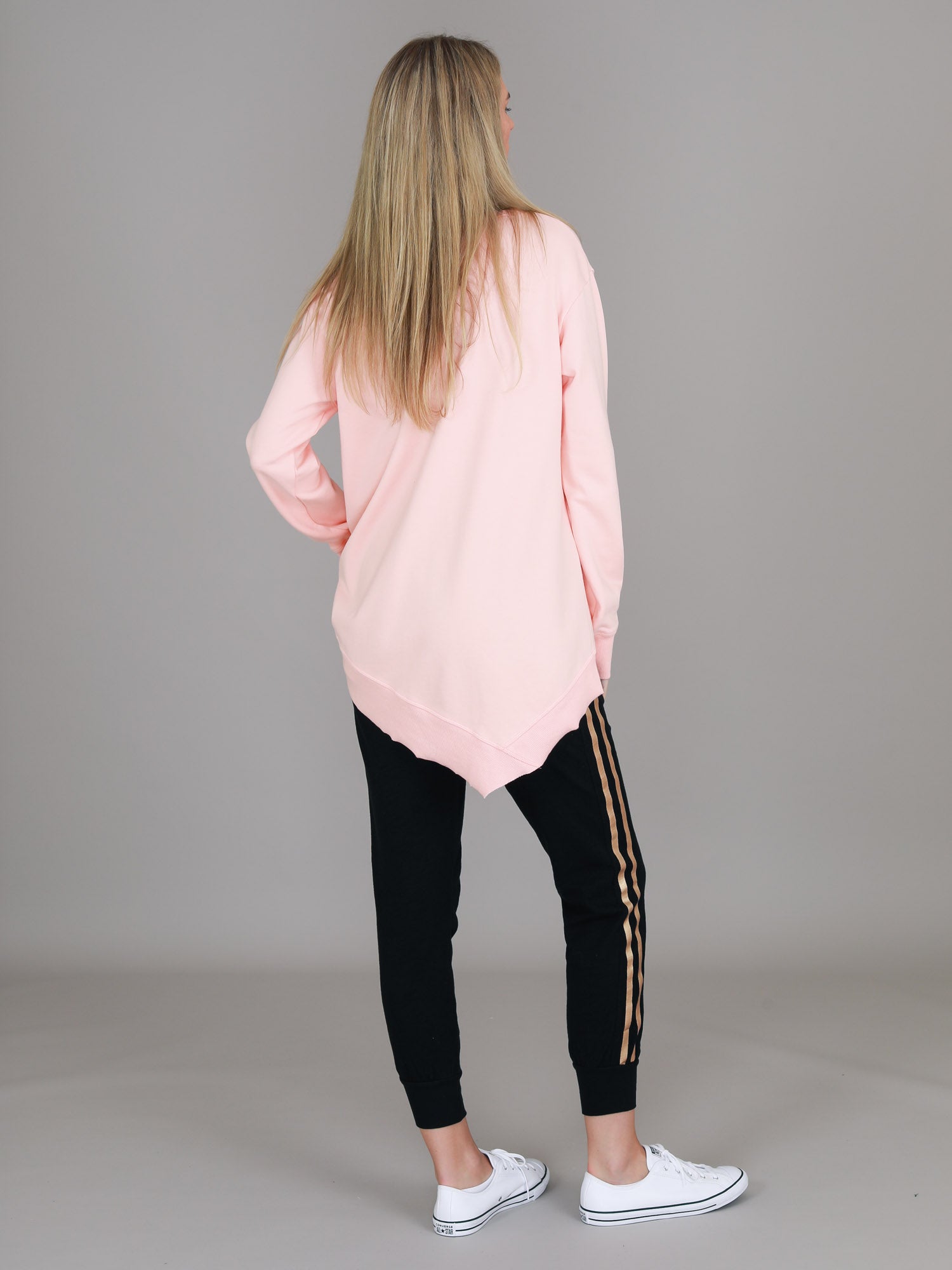 light pink jumper #color_posy
