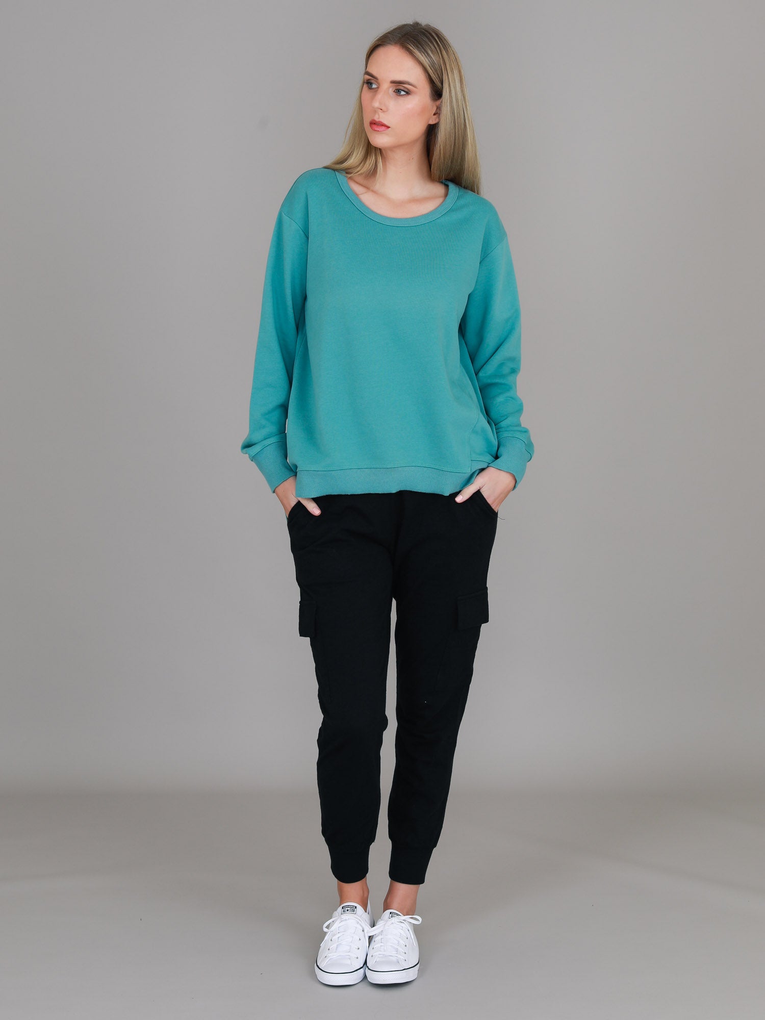 dark green jumper #color_sea green