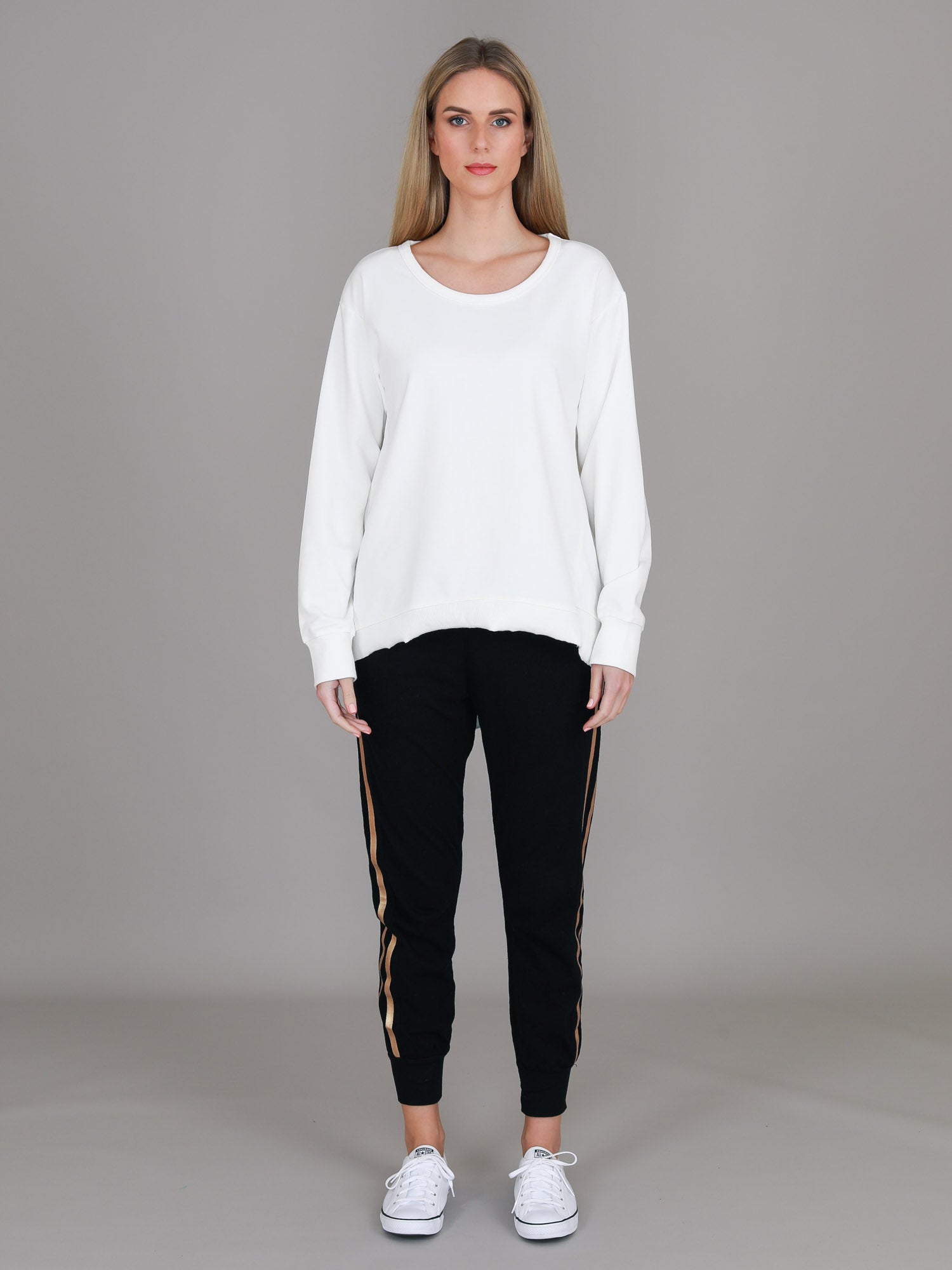 women s sweatshirts #color_white