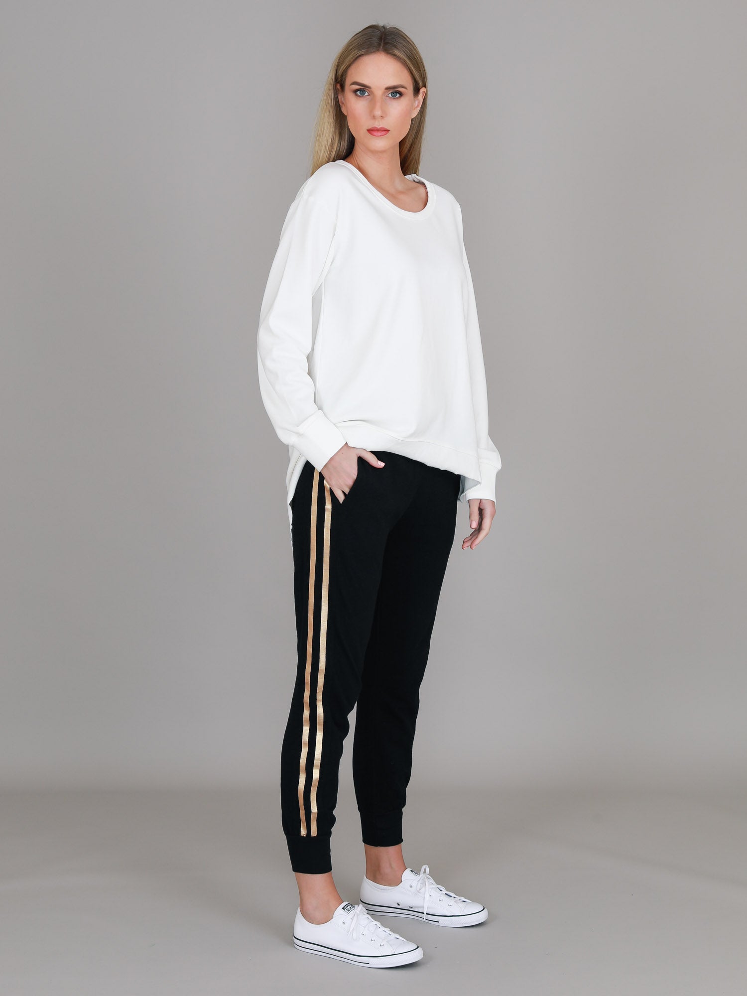 women sweatshirt sale #color_white