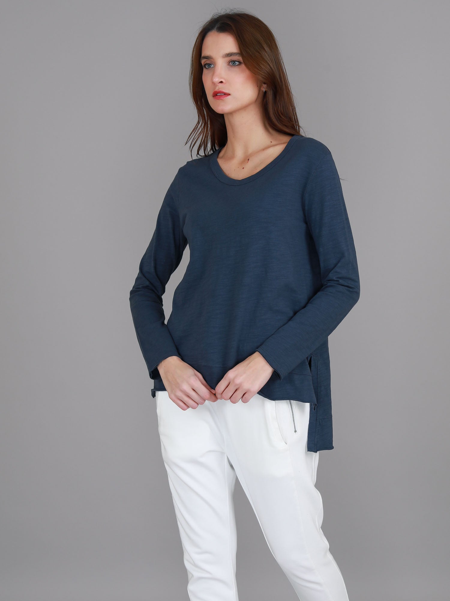 navy long sleeve t-shirt #color_indigo