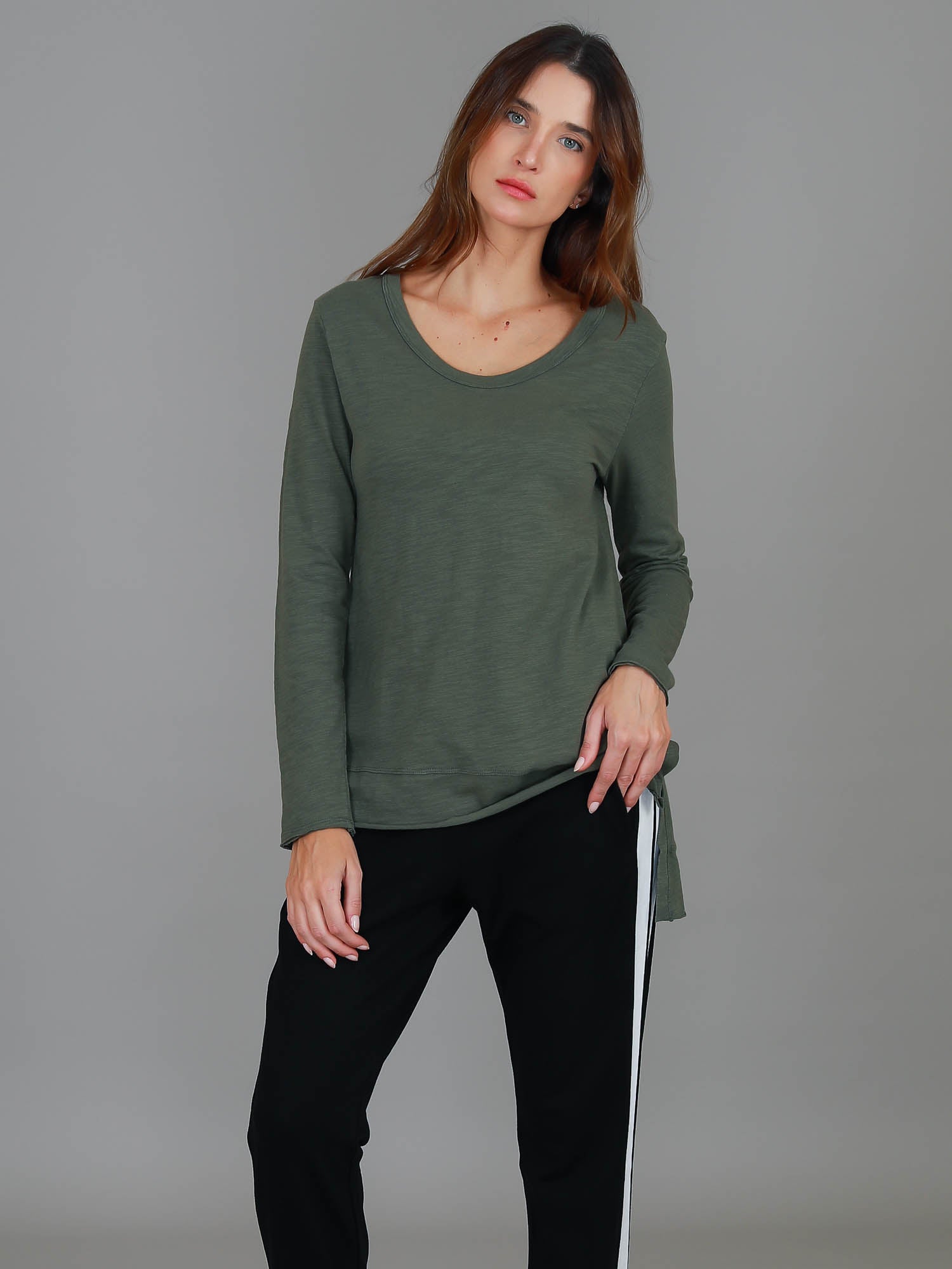 best long sleeve t shirts for women #color_khaki