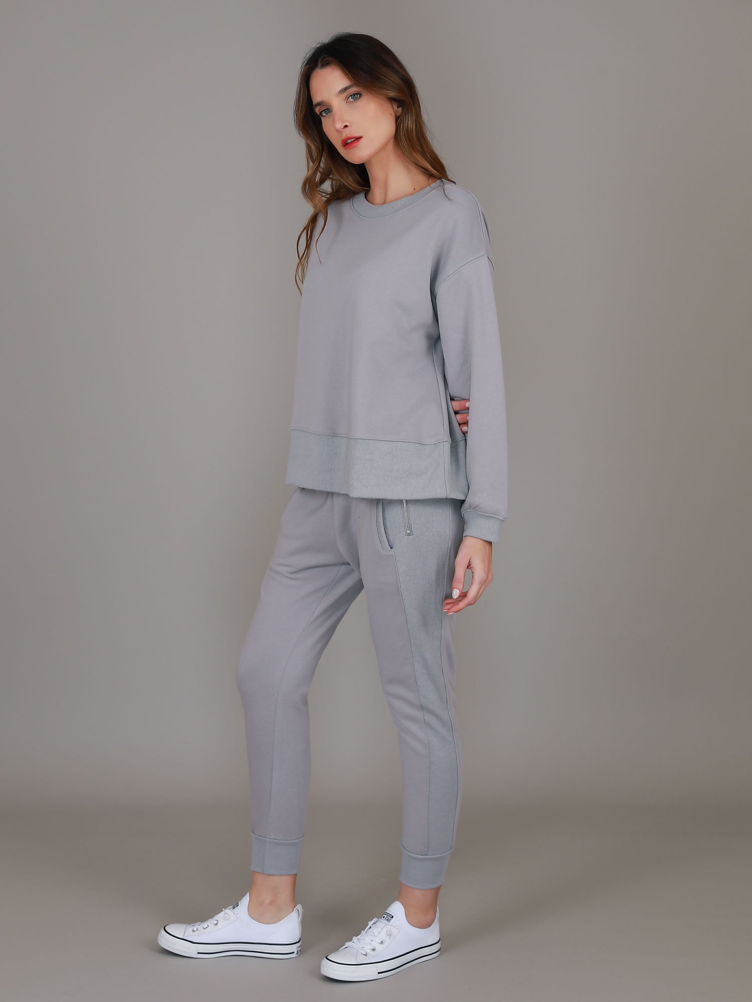 grey crop top long sleeve #color_cool grey