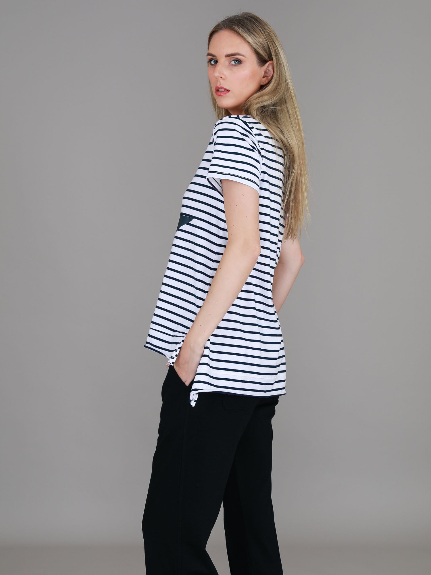 graphic tshirt #color_navy stripe