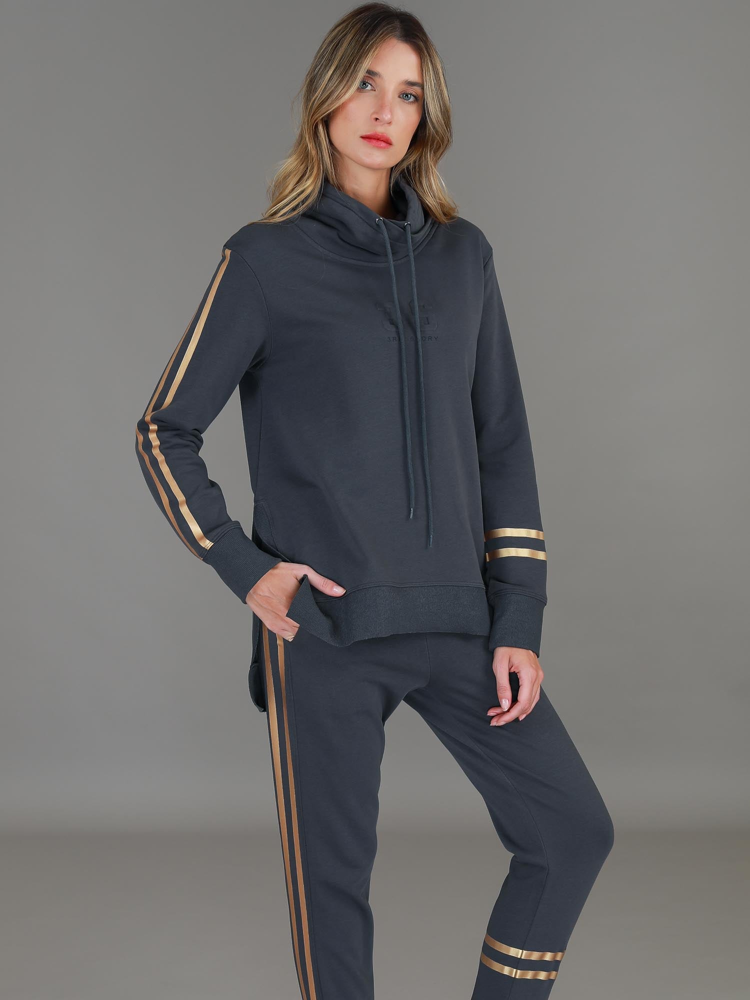 Darcy Funnel Neck Sweatshirt – Relaxed Logo Sweat Top | 3rd Story