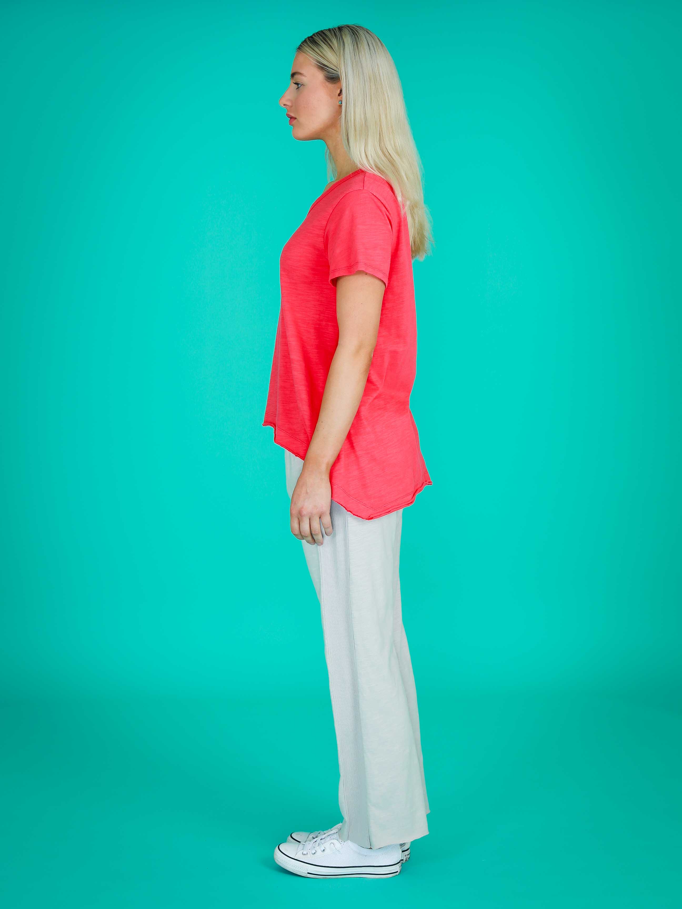 ladies red t shirt #color_lipstick