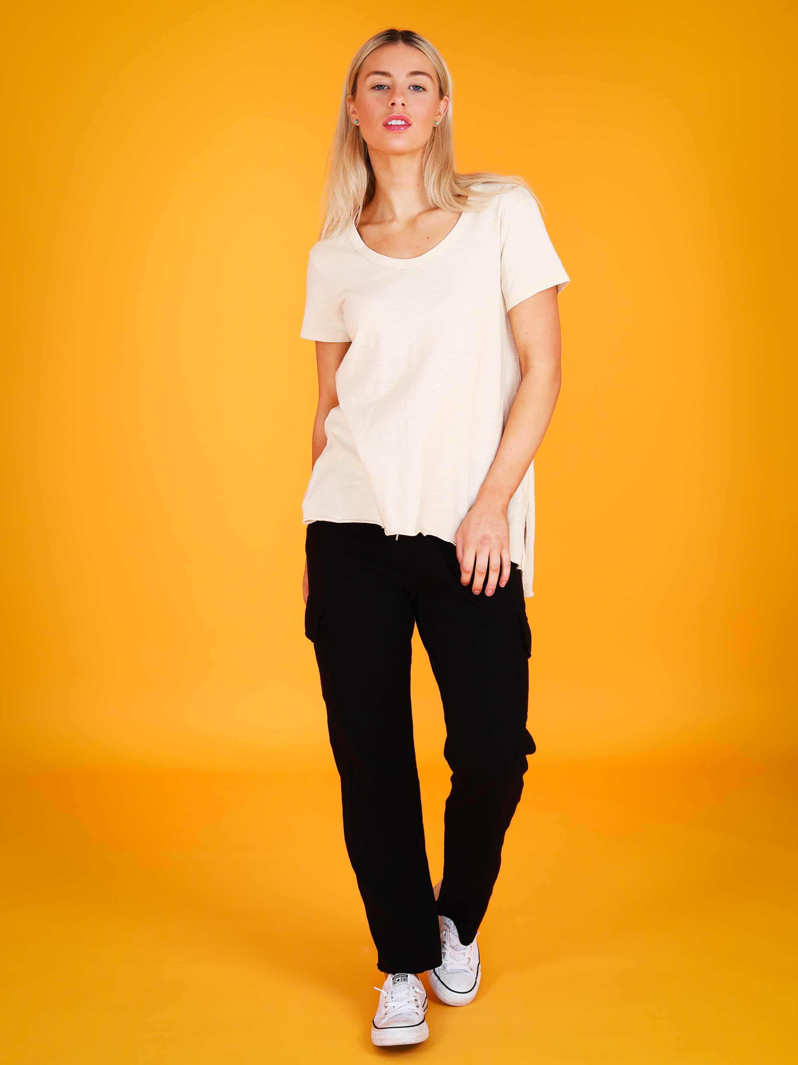 beige tshirt women #color_tofu