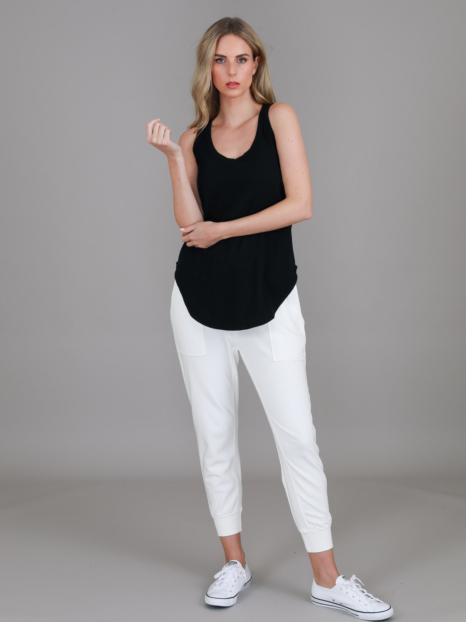 black tank top #color_black