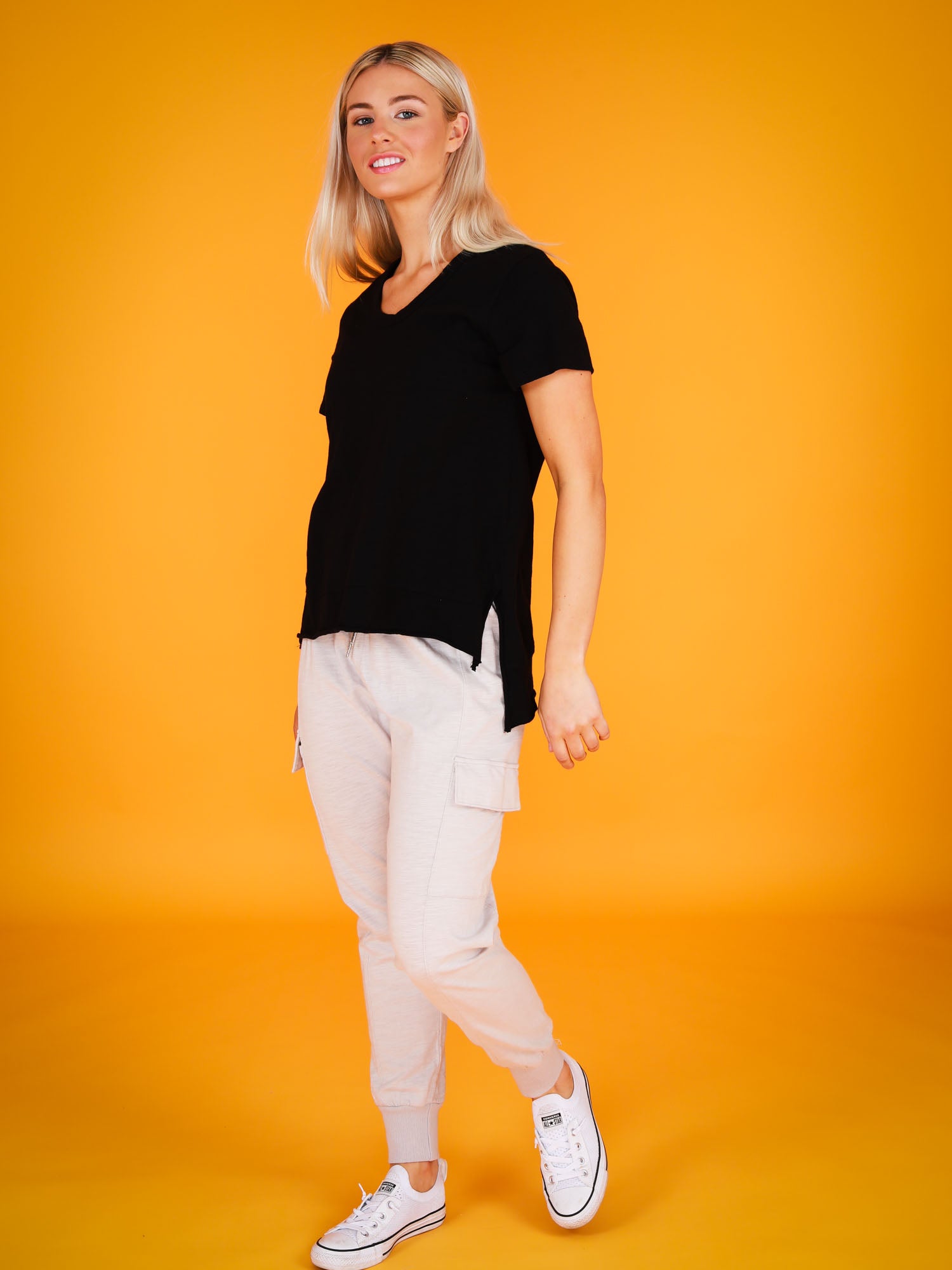 black tee shirt #color_black