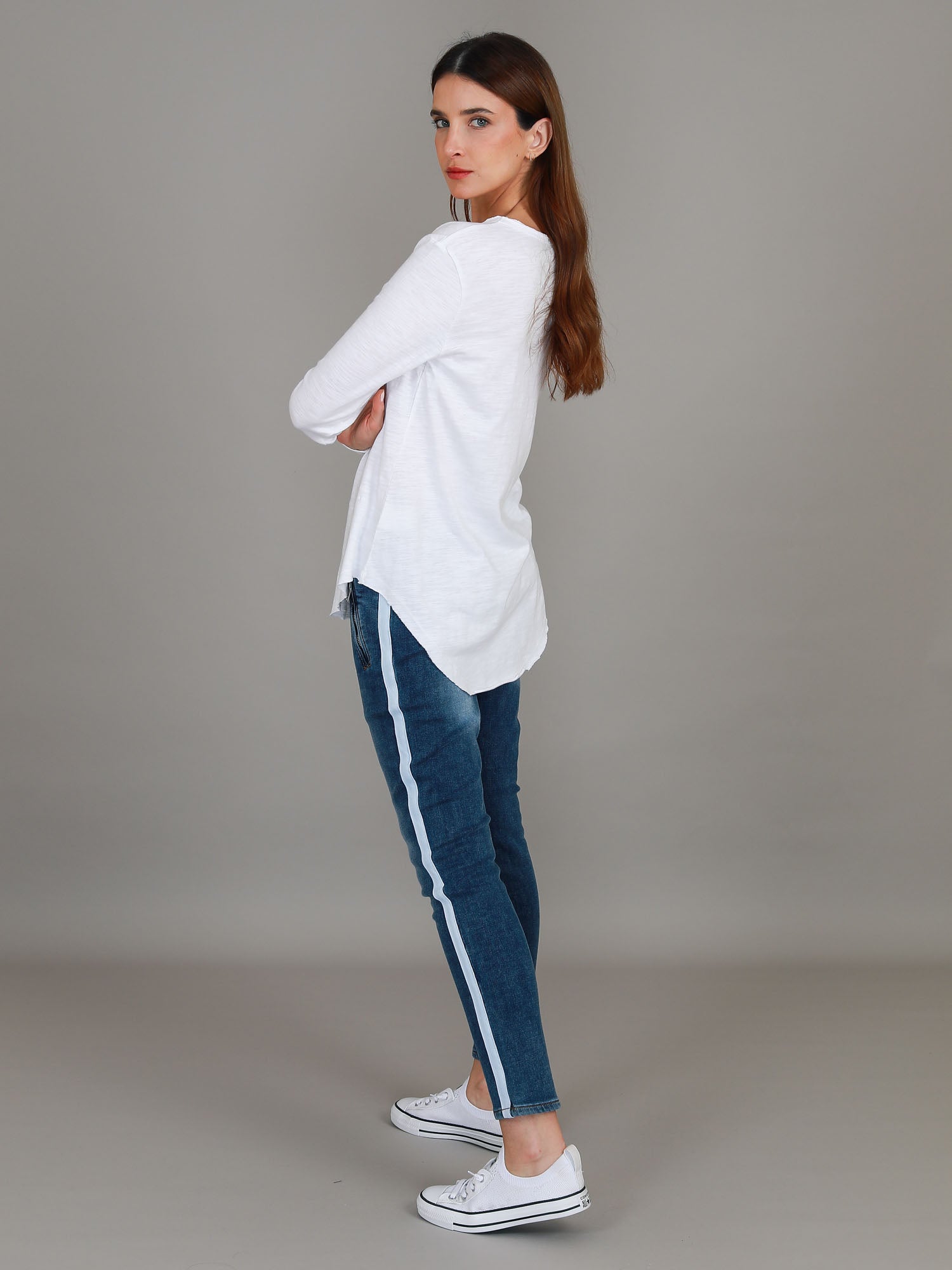 white tee