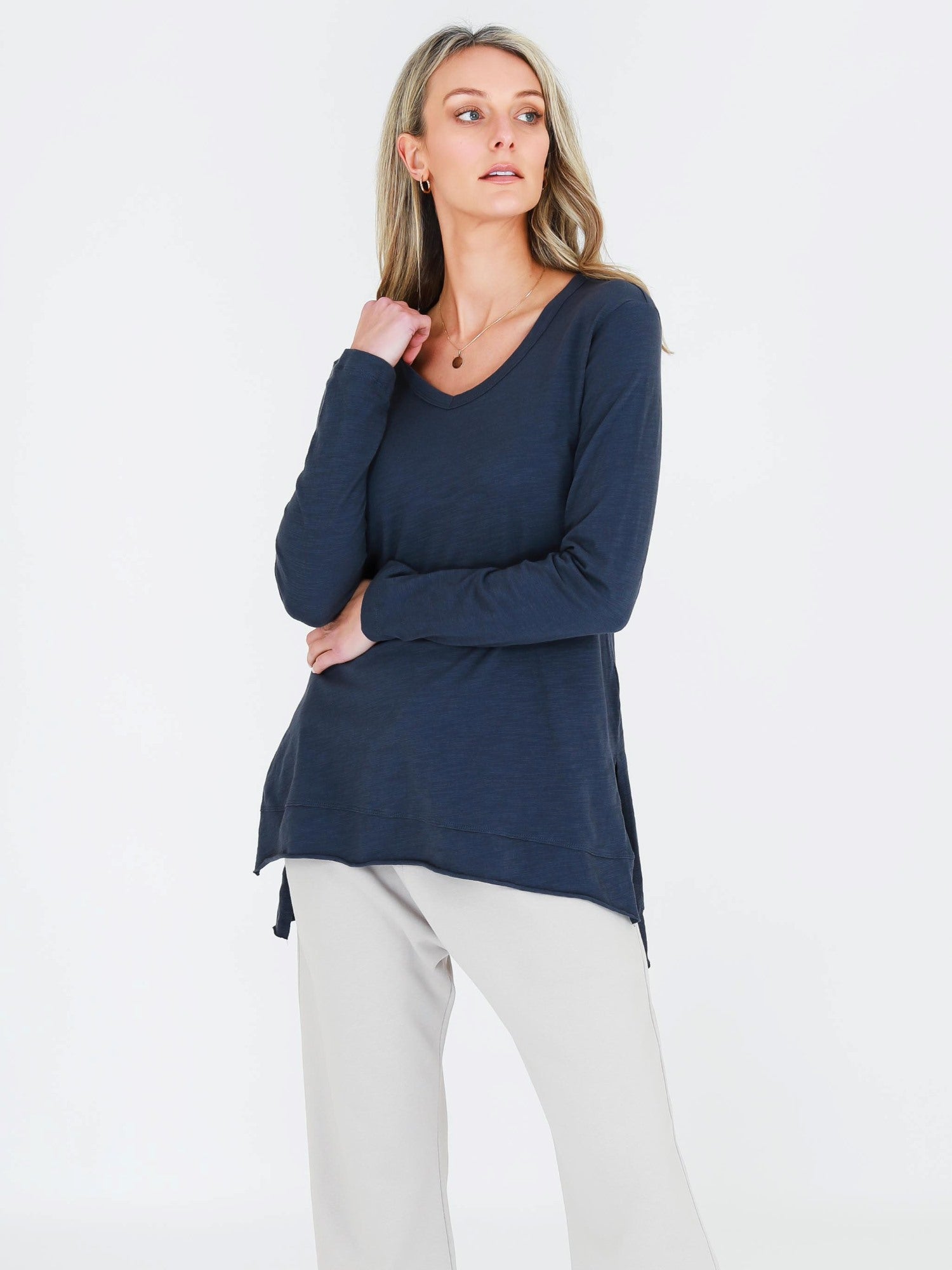 womens travel shirts #color_indigo