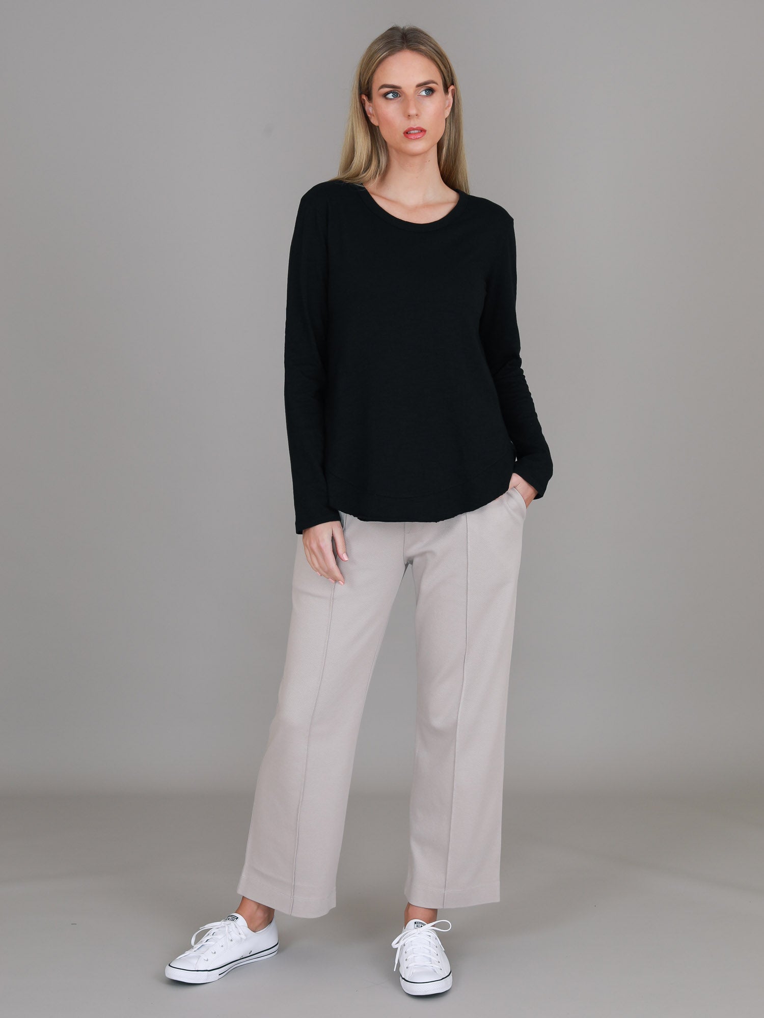 long sleeved t shirts #color_black