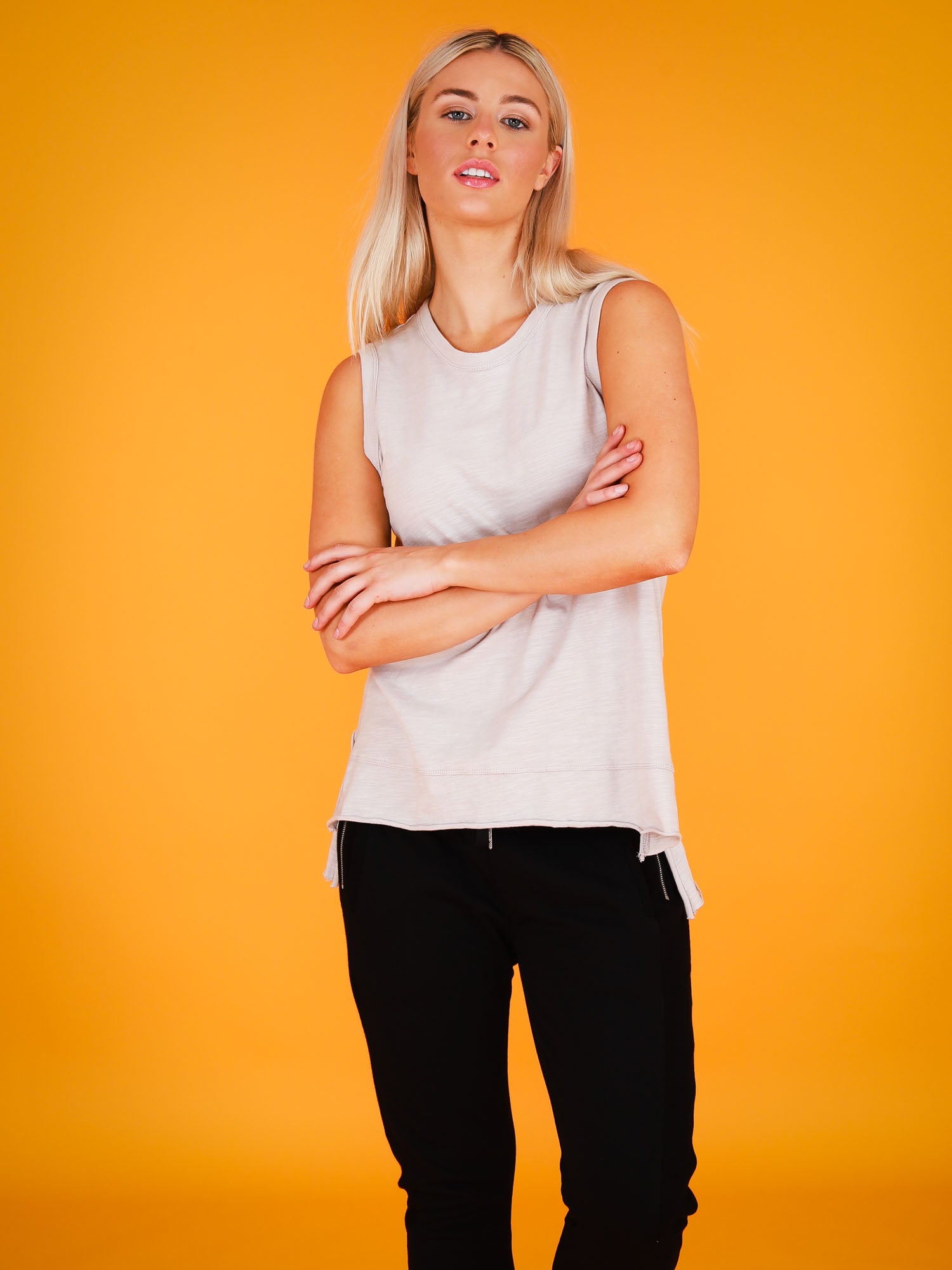 basic tanks #color_angora
