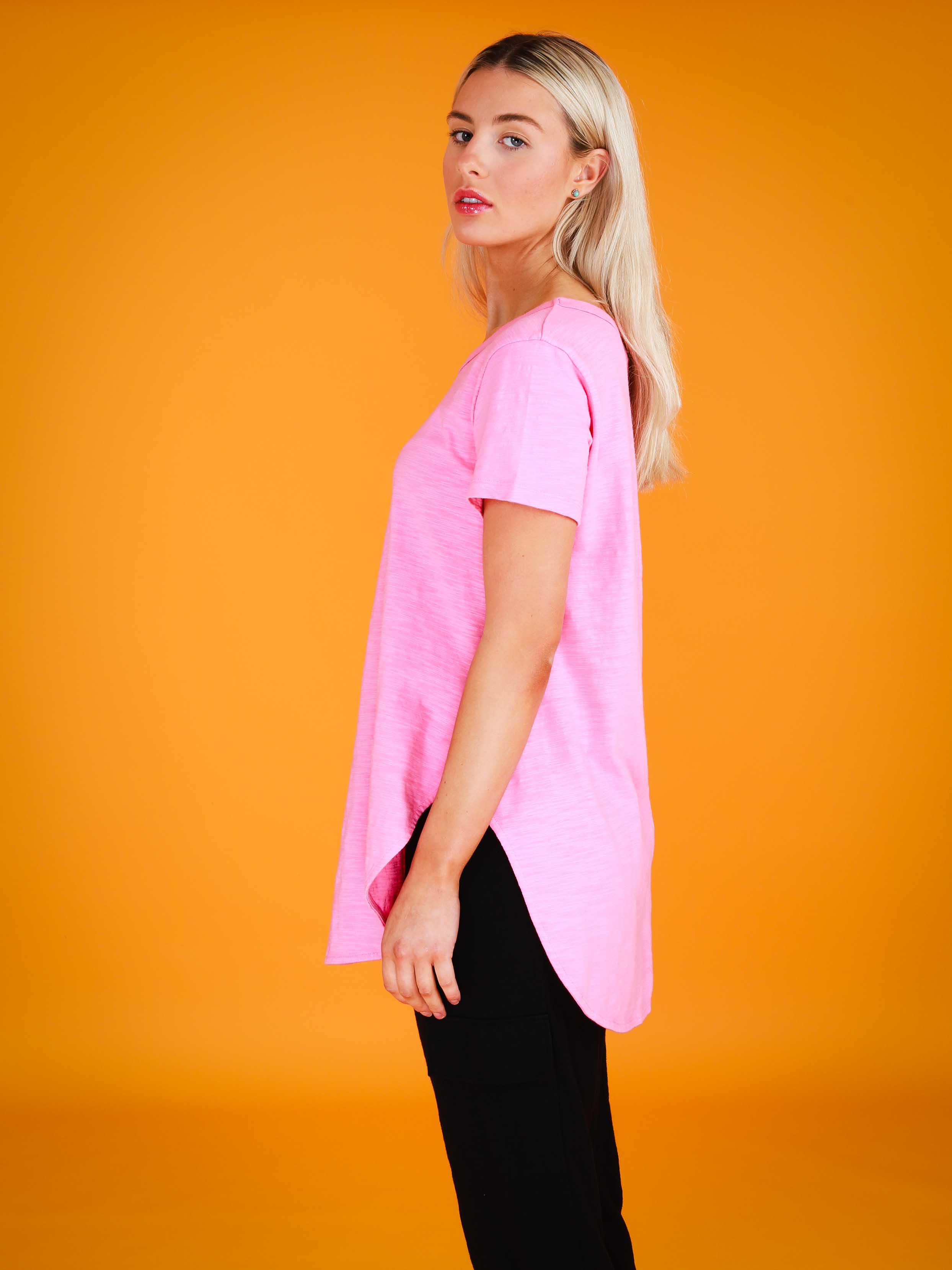 pink tshirt #color_barbie pink
