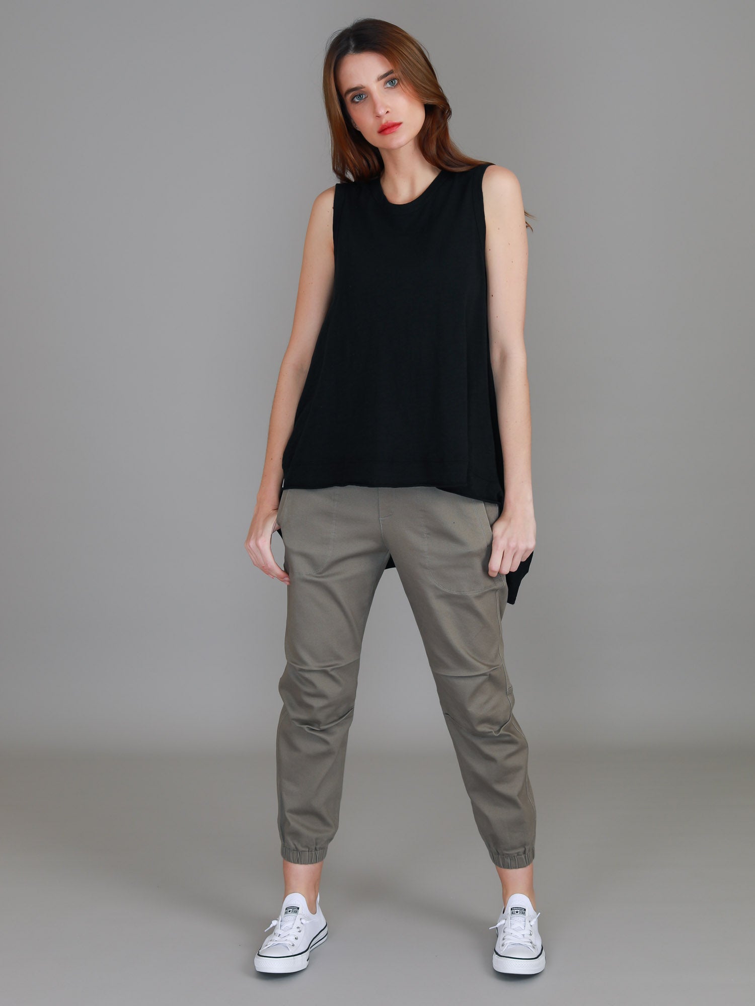 sleeveless t shirt women #color_black
