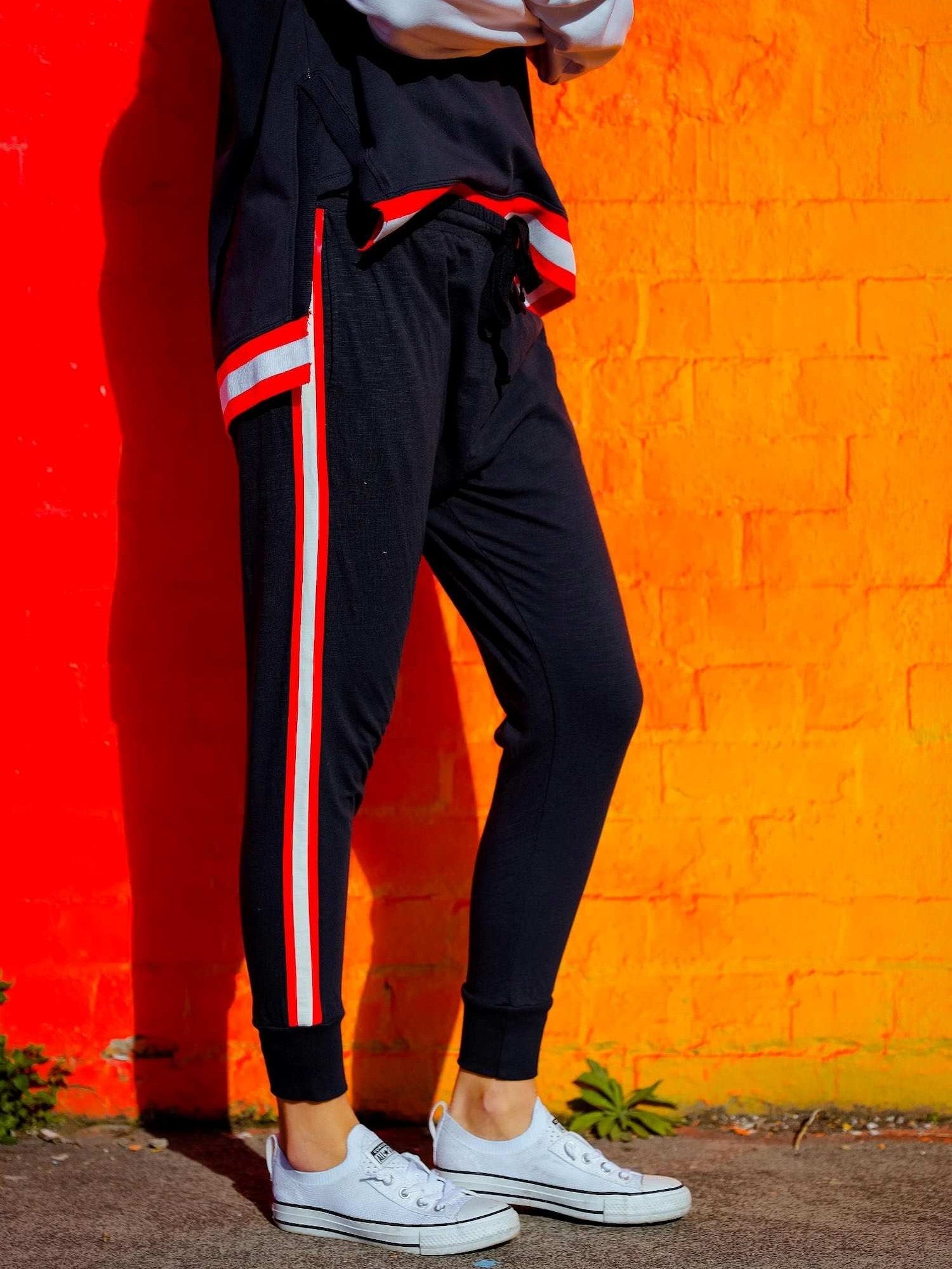 black joggers outfit #color_ink