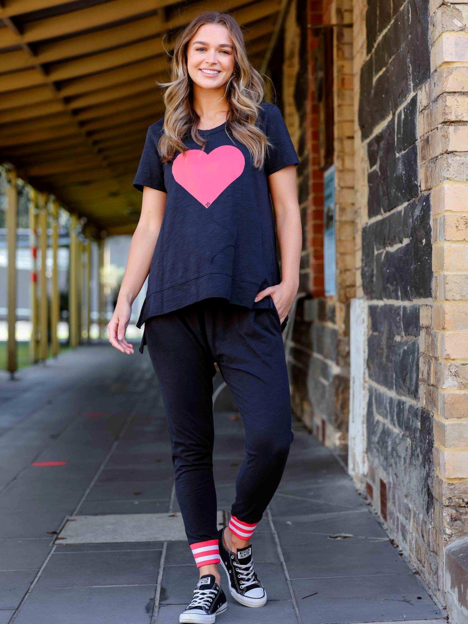 women's tee #color_ink