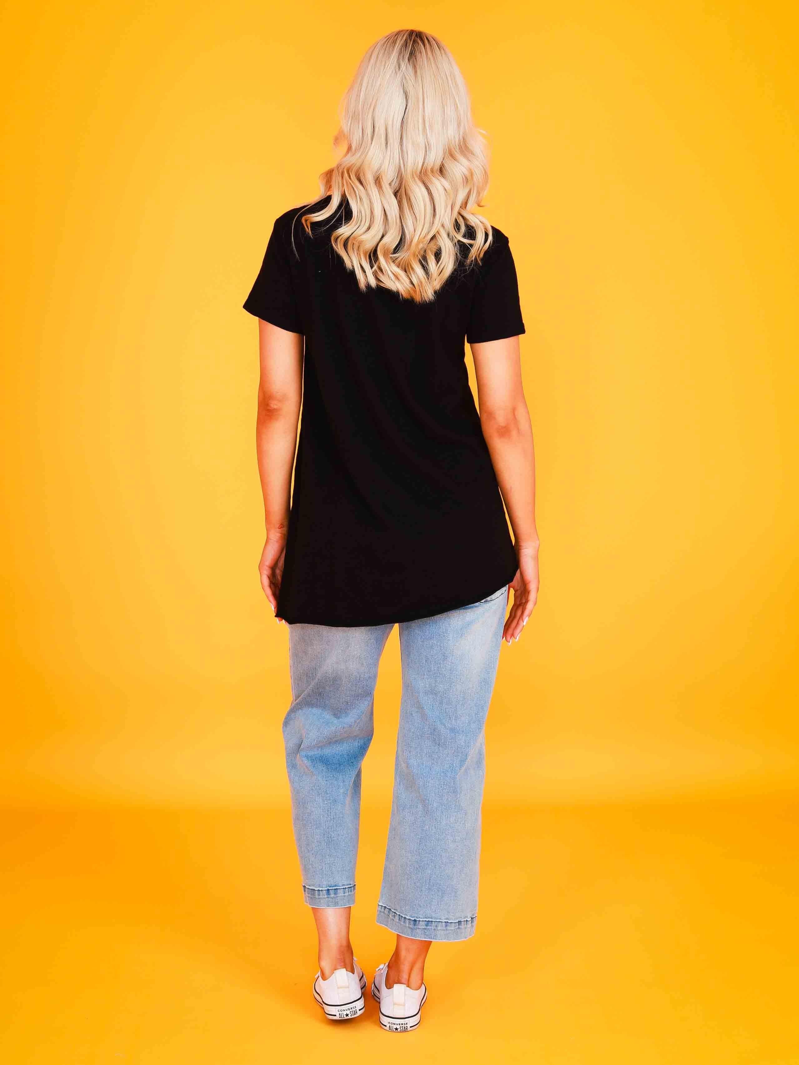 black tee #color_black