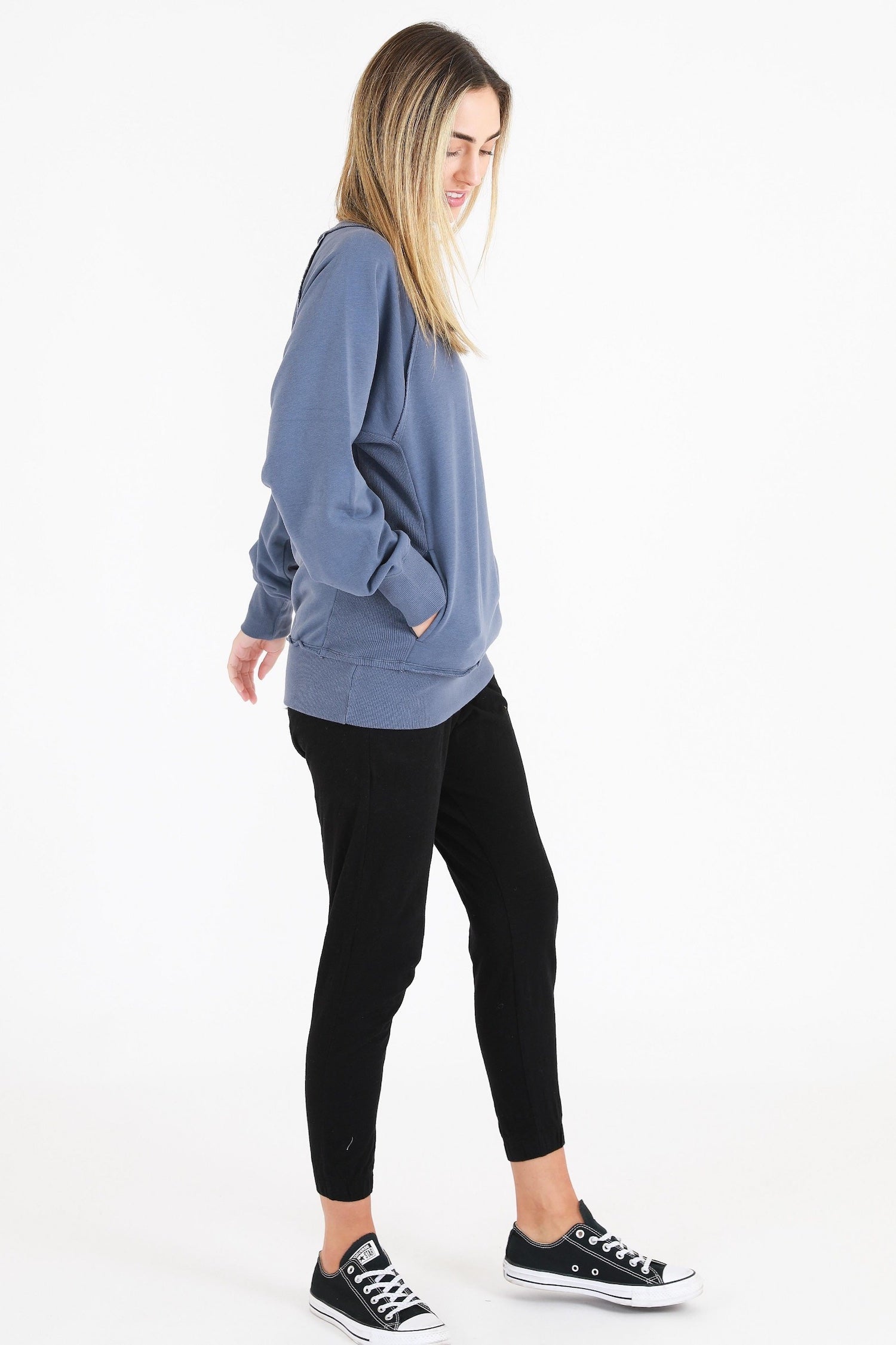 navy sweater women's #color_bluestone