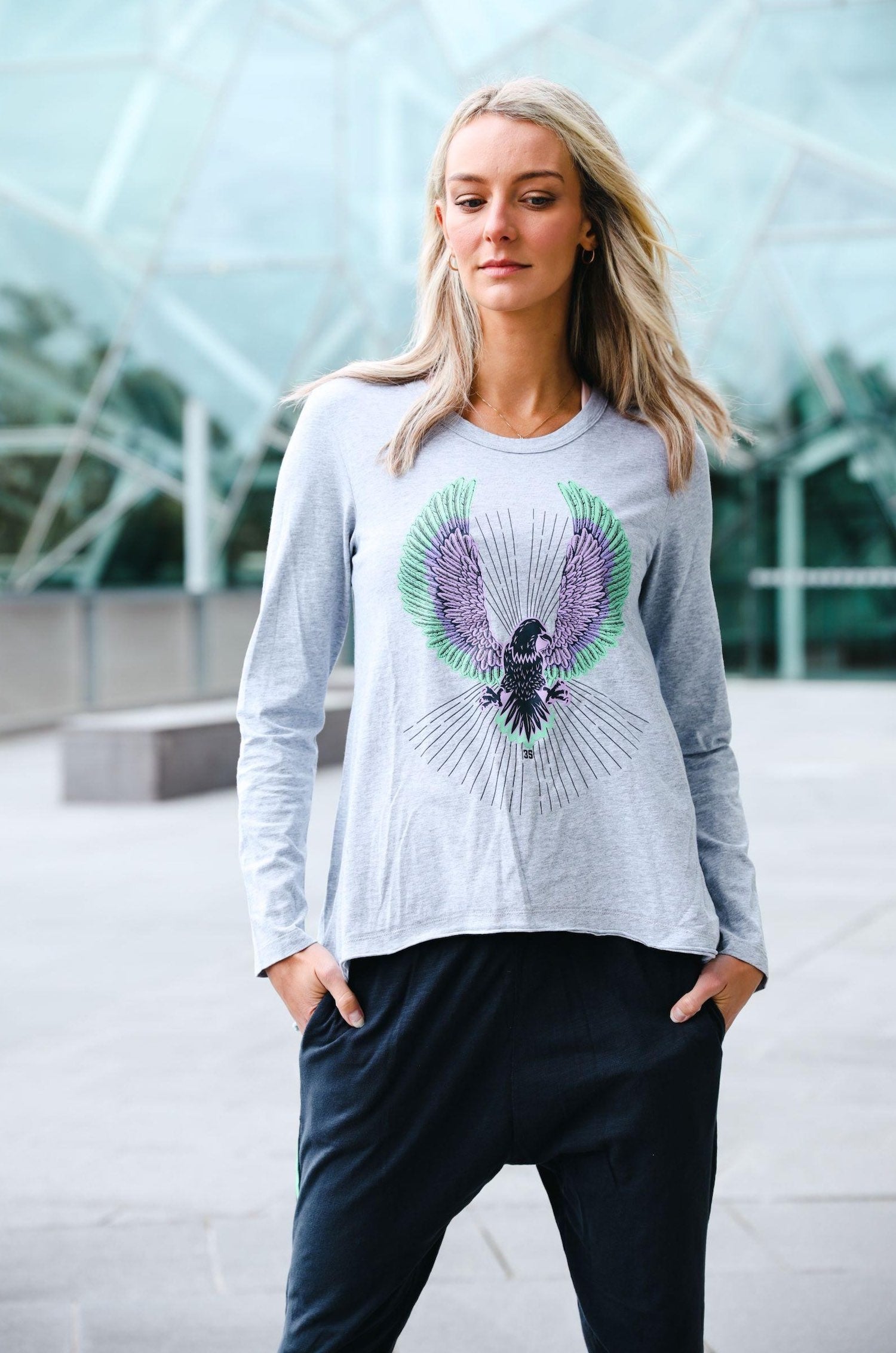 long sleeve graphic tops #color_grey marle