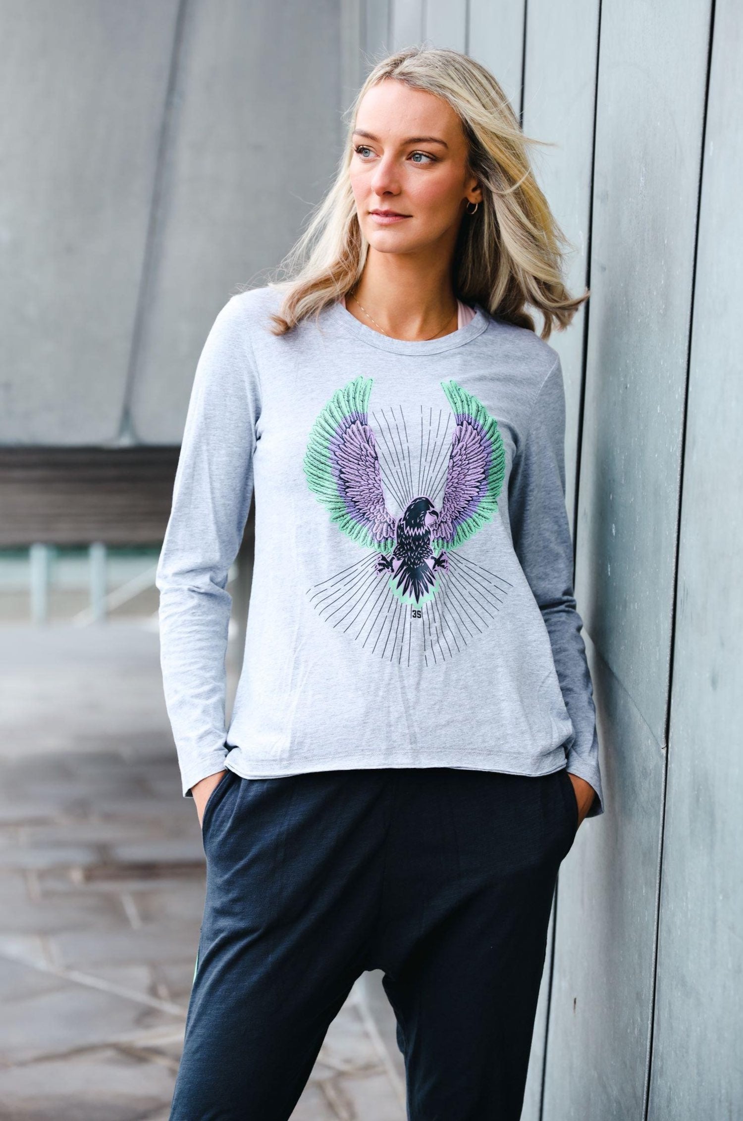 long sleeve graphic top #color_grey marle