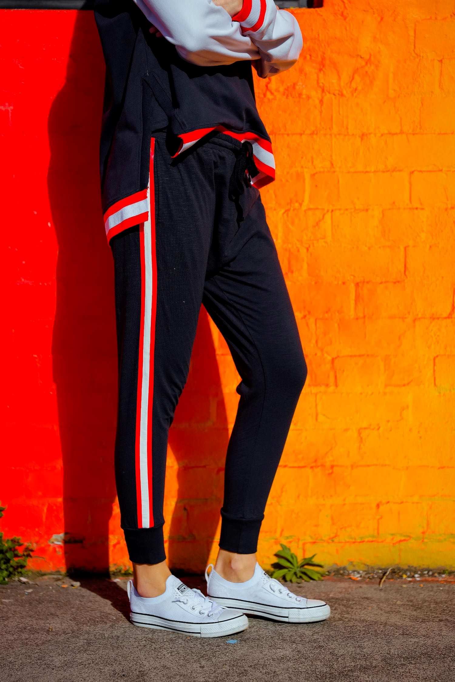 black joggers outfit