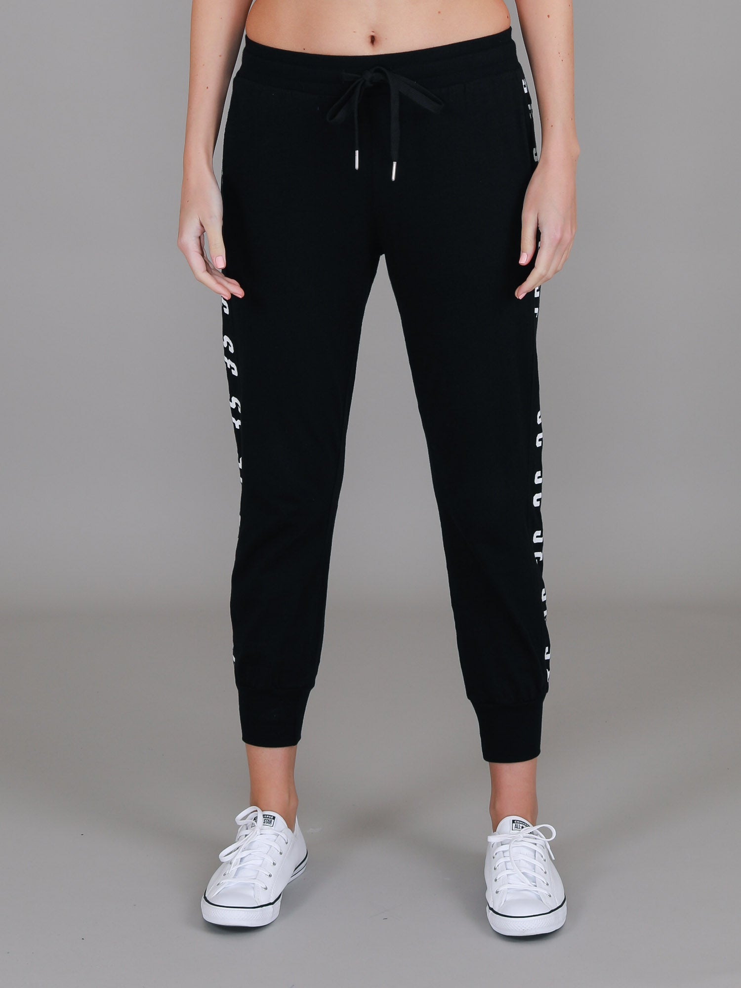 womens tracksuit bottoms #color_black