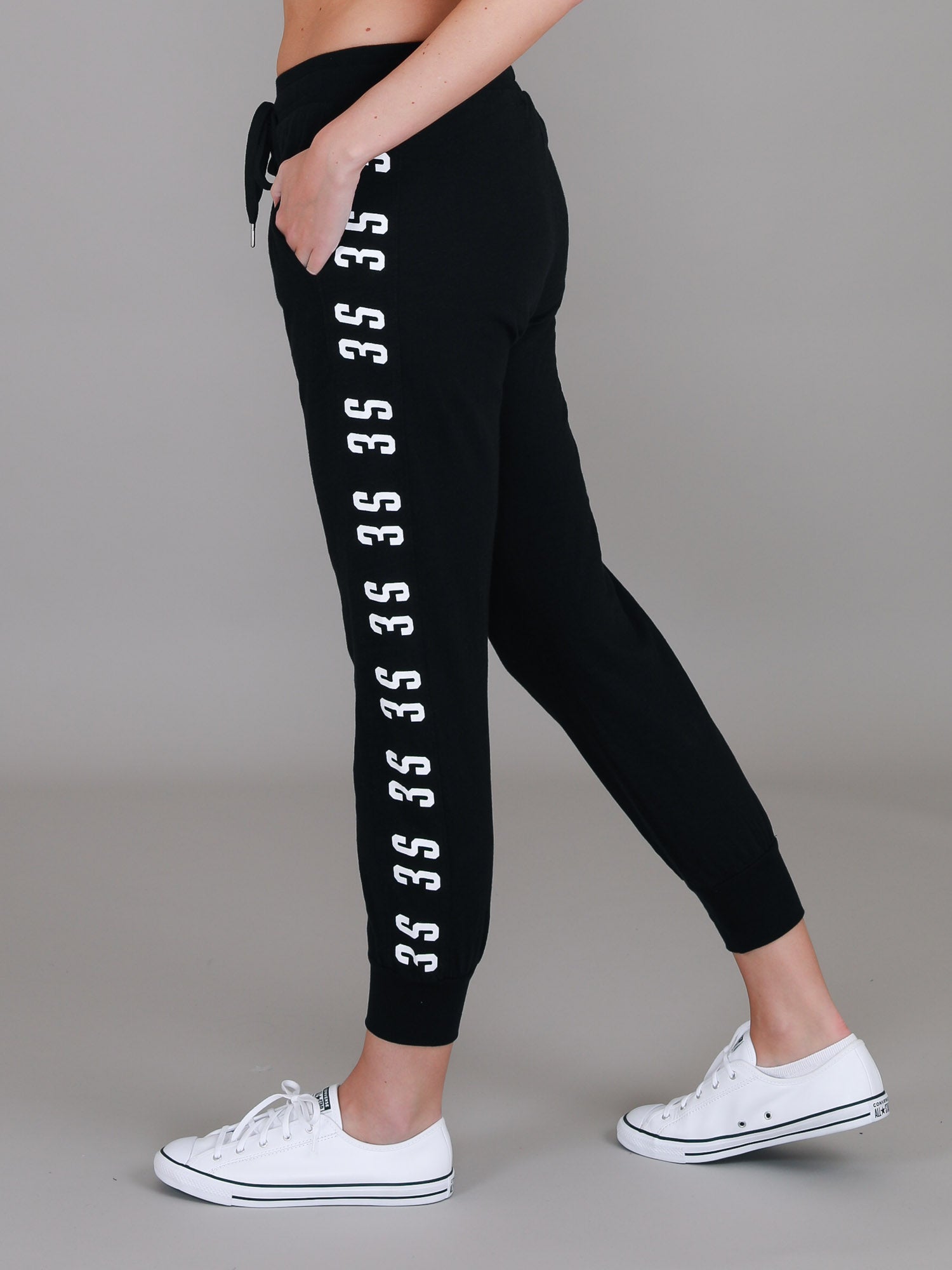 jogger pants women's #color_black