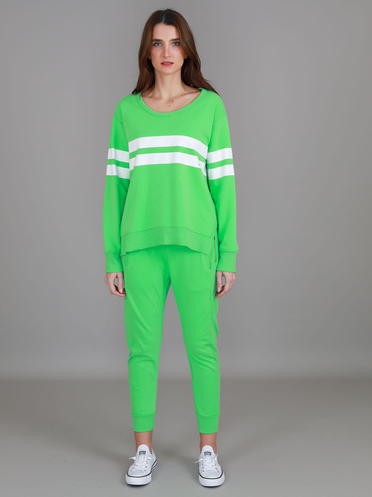 apple green sweatshirt women