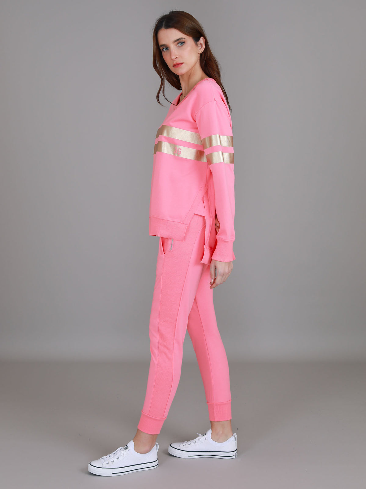 pink crewneck sweatshirt women