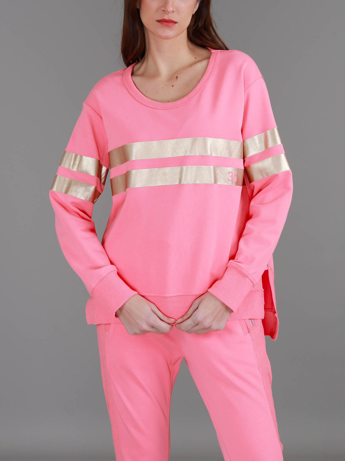 pink oversized crewneck sweatshirt